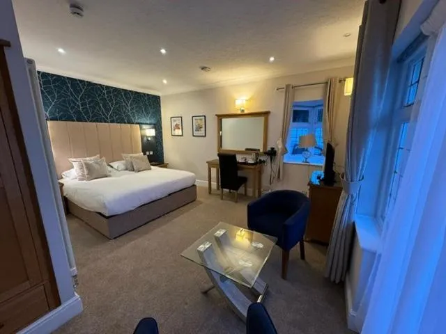 Bedroom, Bed in The Diplomat Hotel Restaurant & Spa