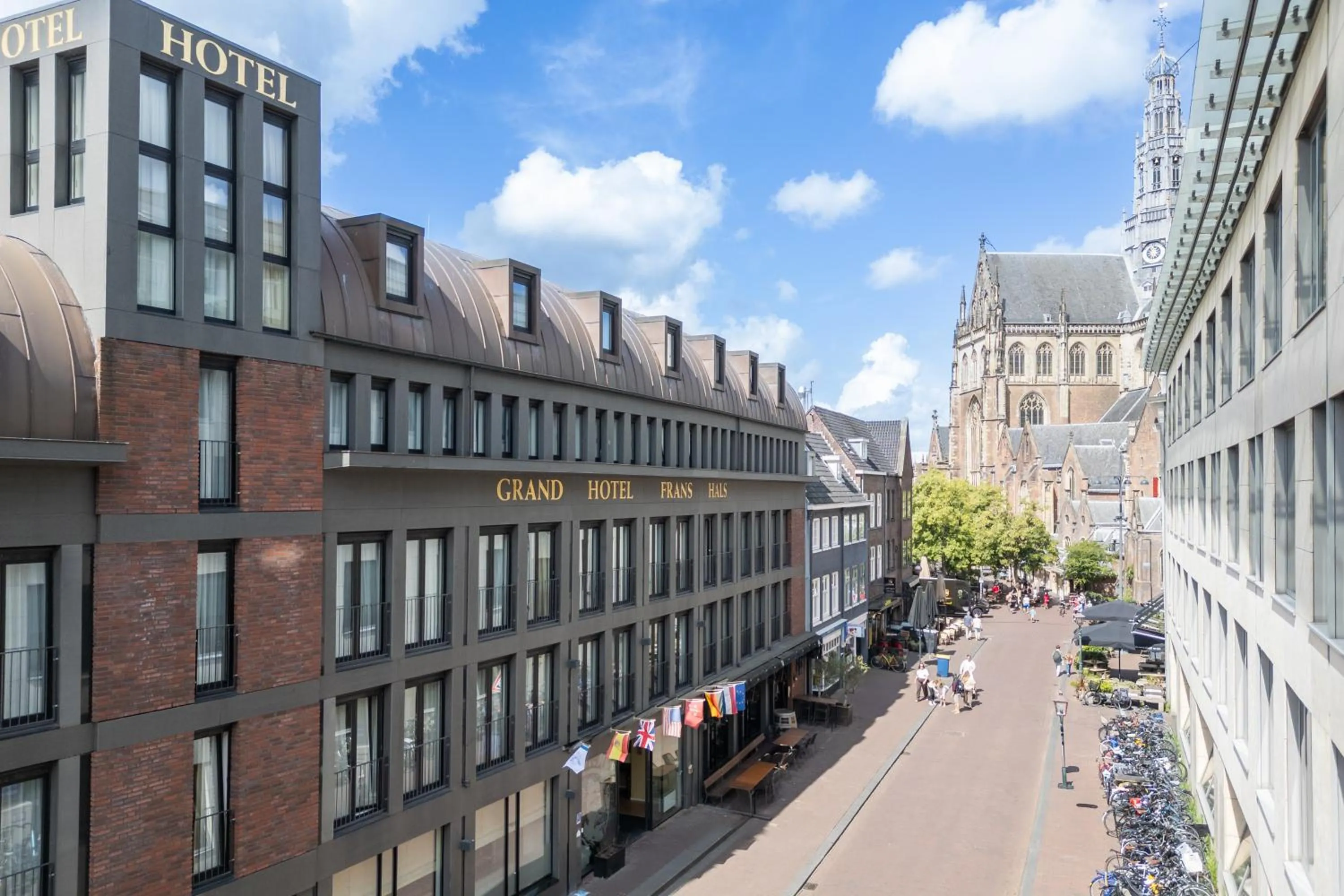 Property building in Amrâth Grand Hotel Frans Hals