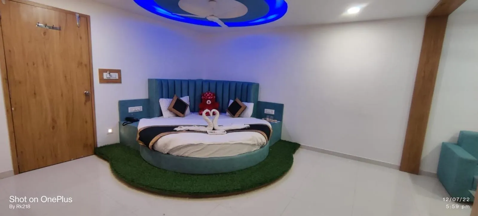 Bed in HOTEL GREEEN LEAF