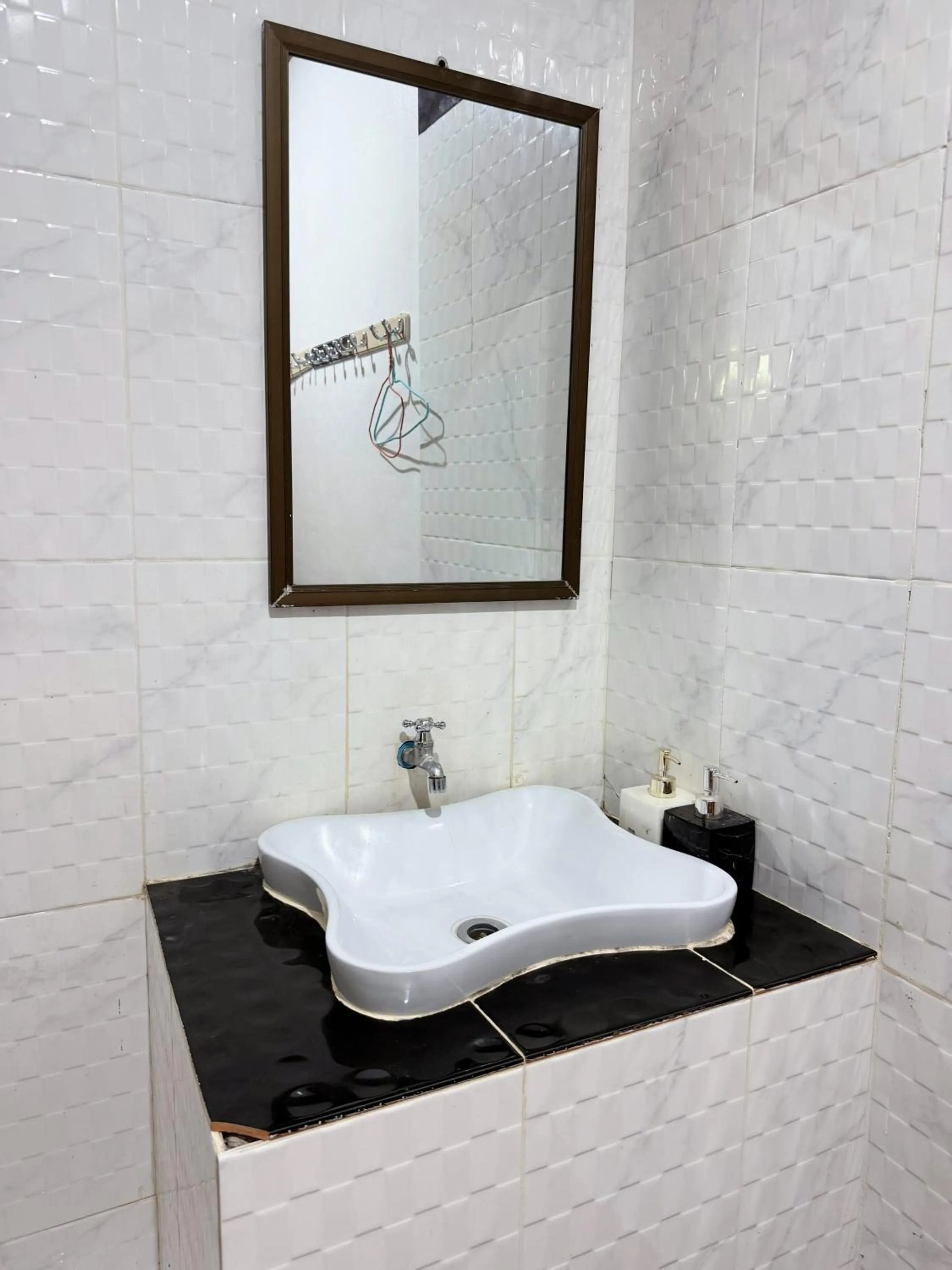 Bathroom in Vangvieng Sisavang Mountain View Hotel