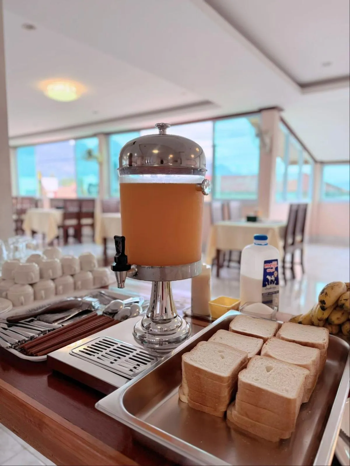 Breakfast in Vangvieng Sisavang Mountain View Hotel