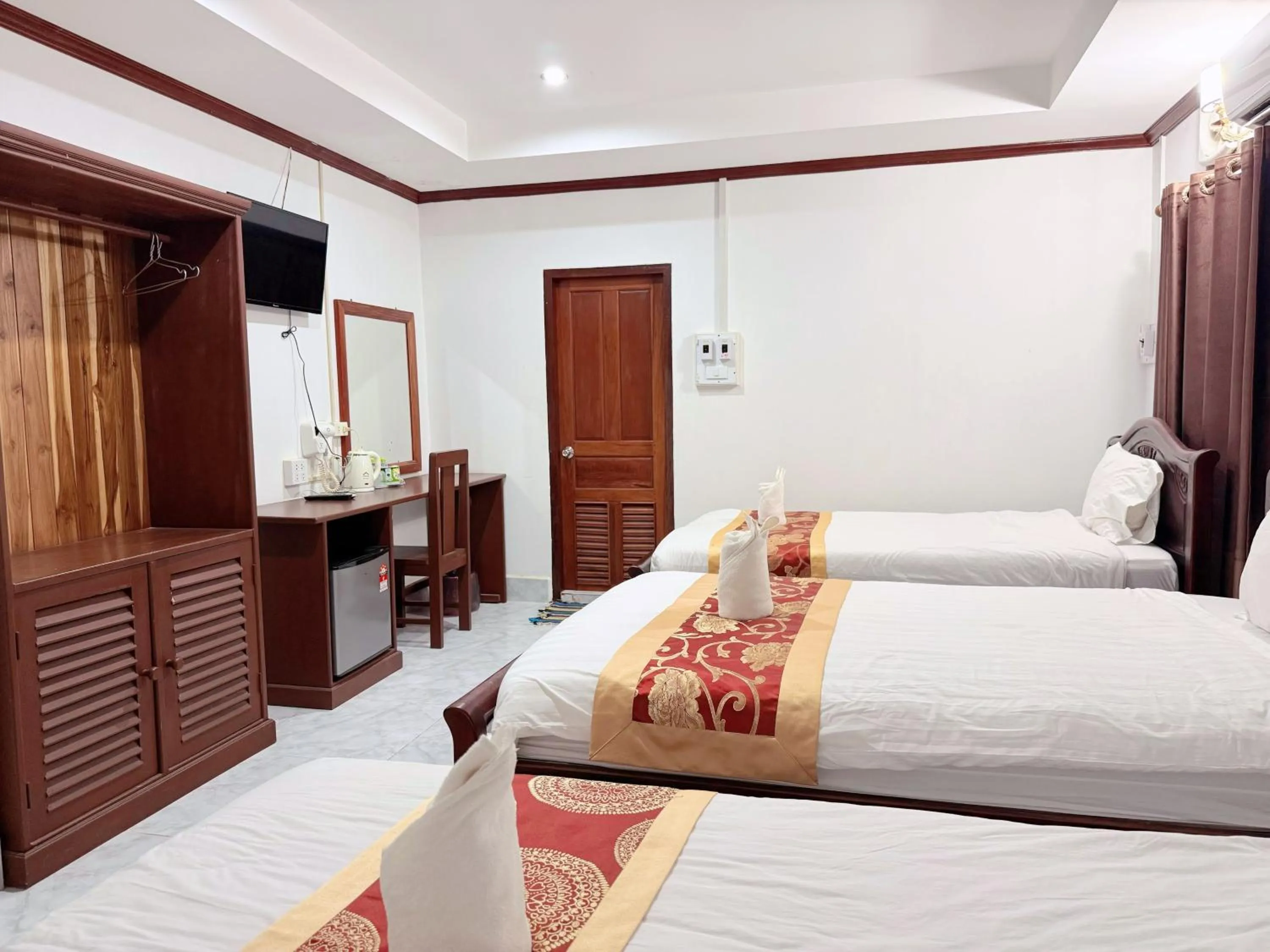 Bed in Vangvieng Sisavang Mountain View Hotel