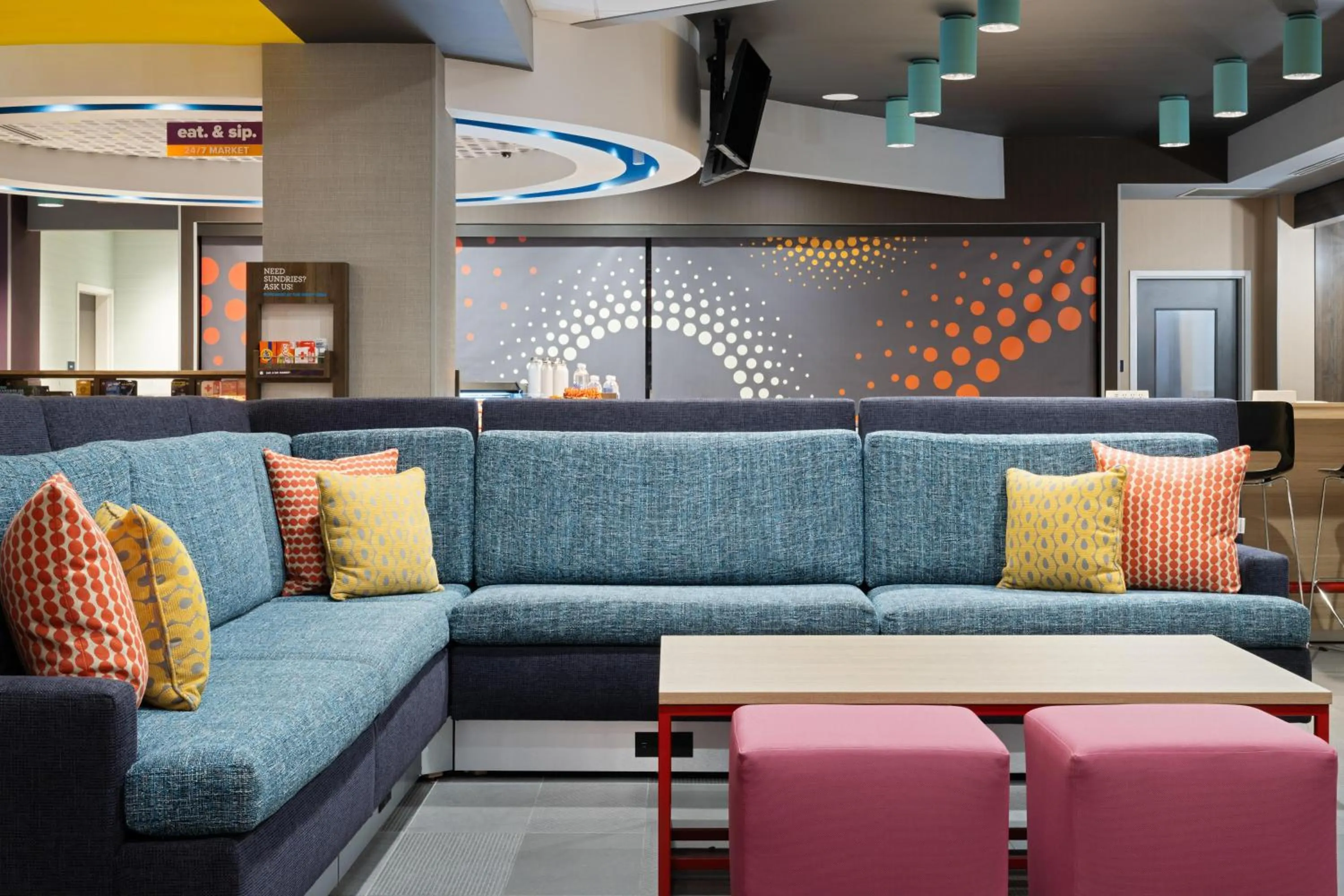 Lobby or reception in Tru By Hilton Miramar