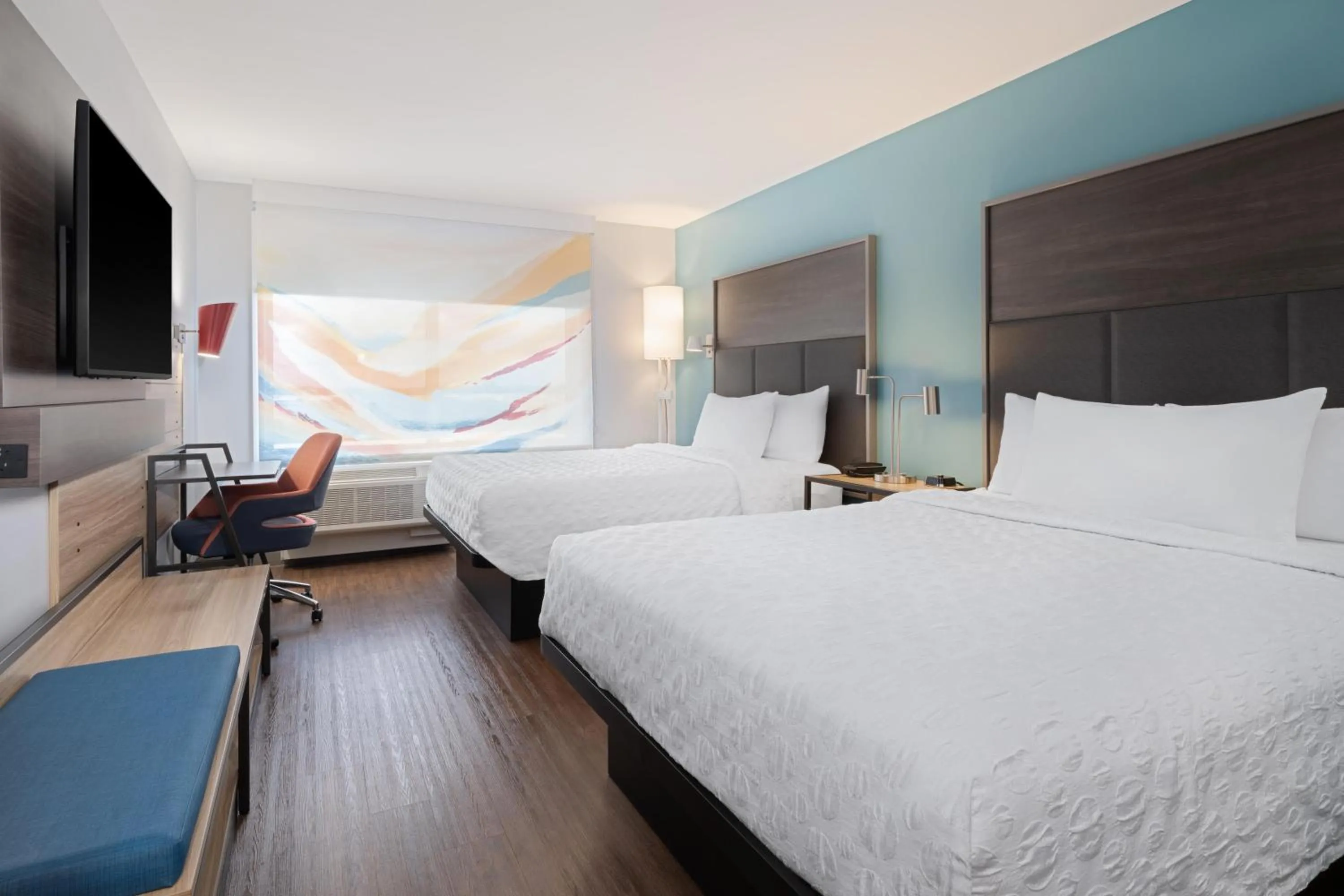 Bed in Tru By Hilton Miramar