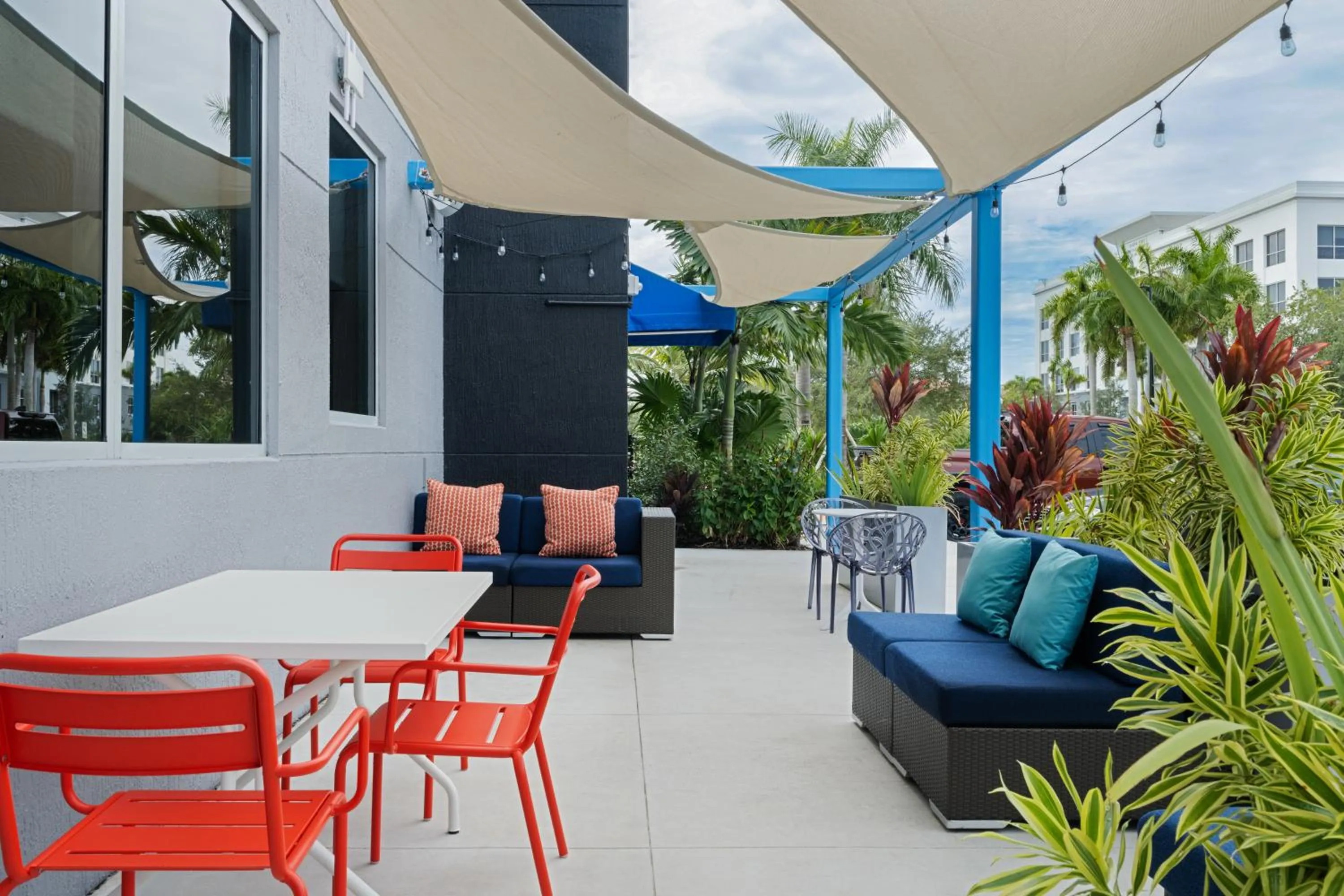 Patio in Tru By Hilton Miramar