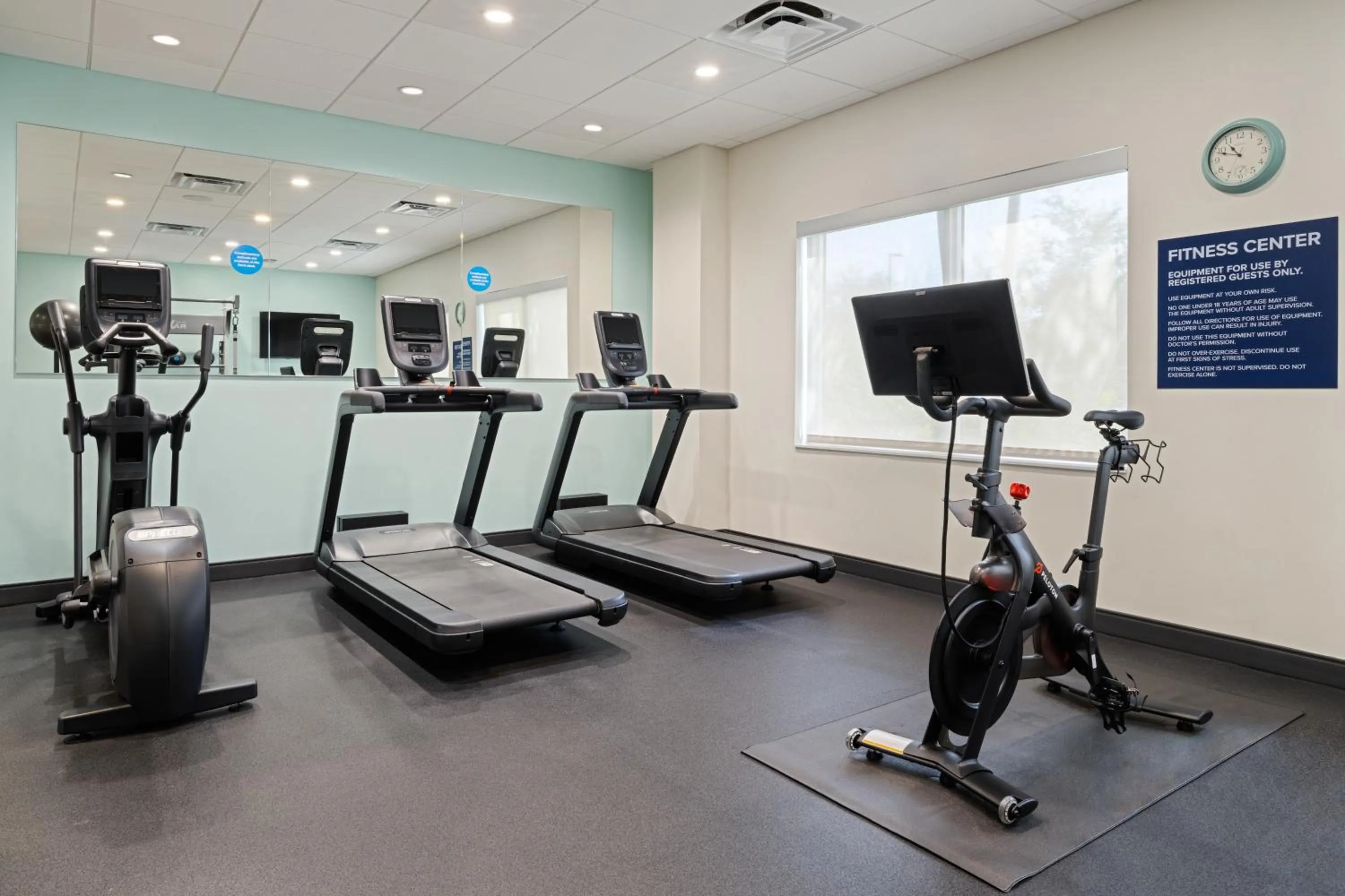 Fitness centre/facilities in Tru By Hilton Miramar