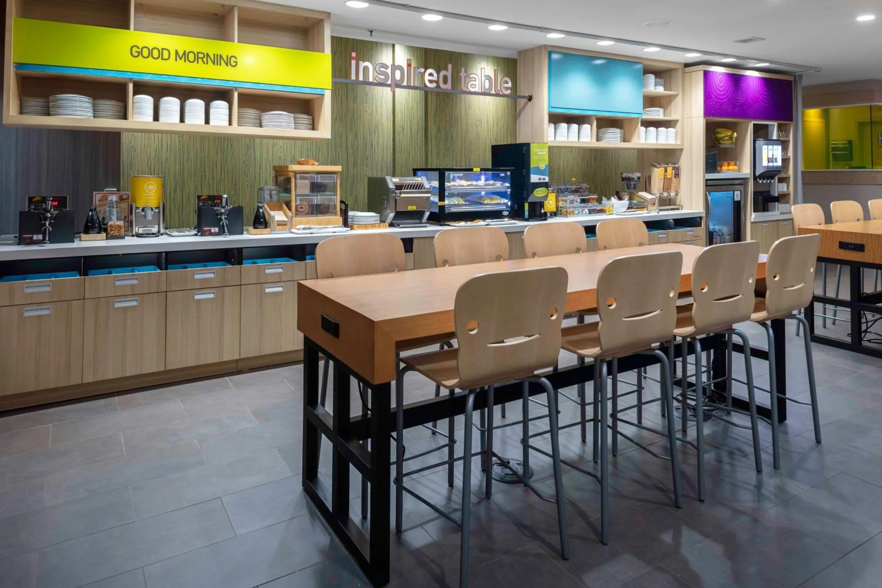 Breakfast in Home2 Suites By Hilton Lynchburg