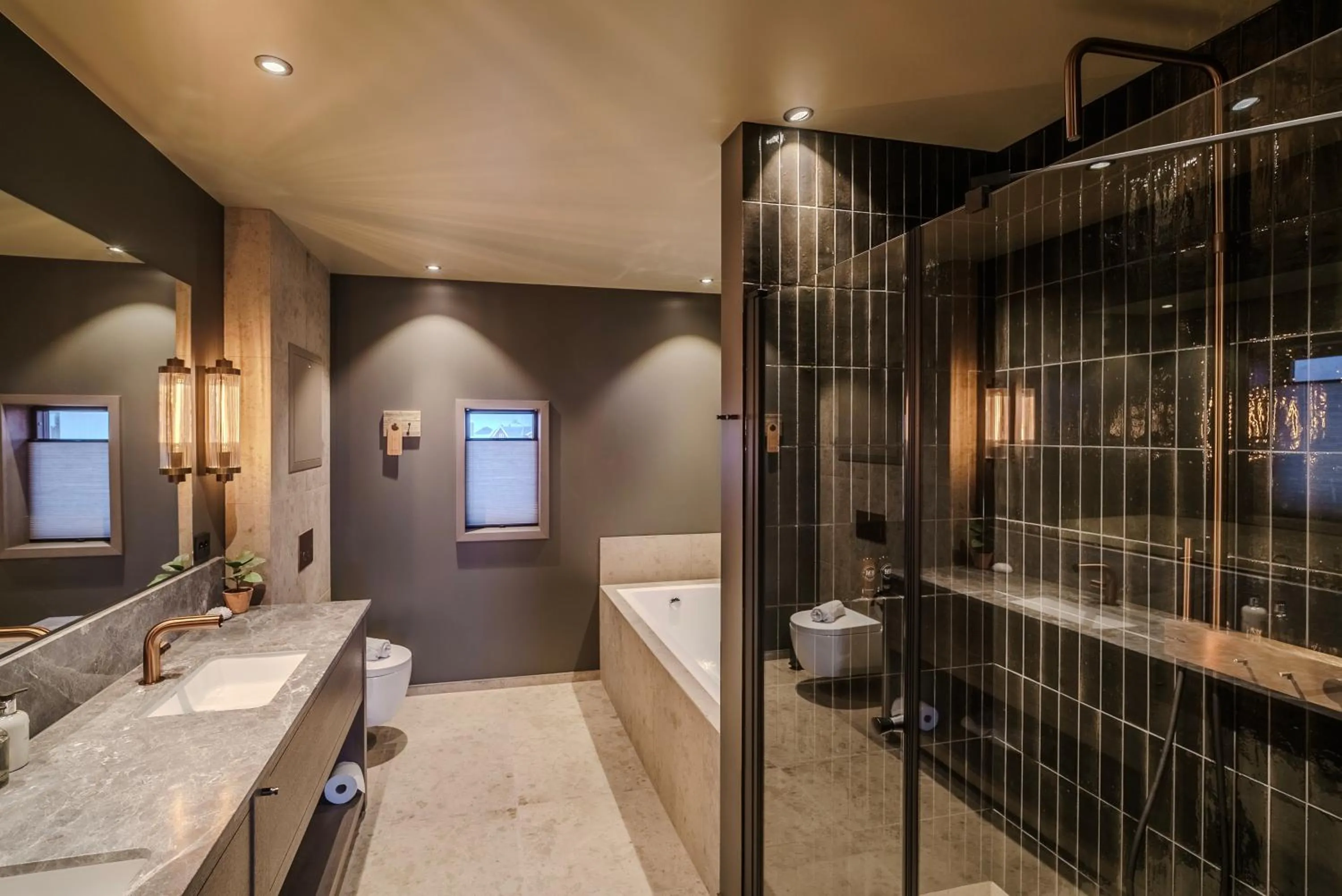 Shower in Henningsvær Bryggehotell - by Classic Norway Hotels