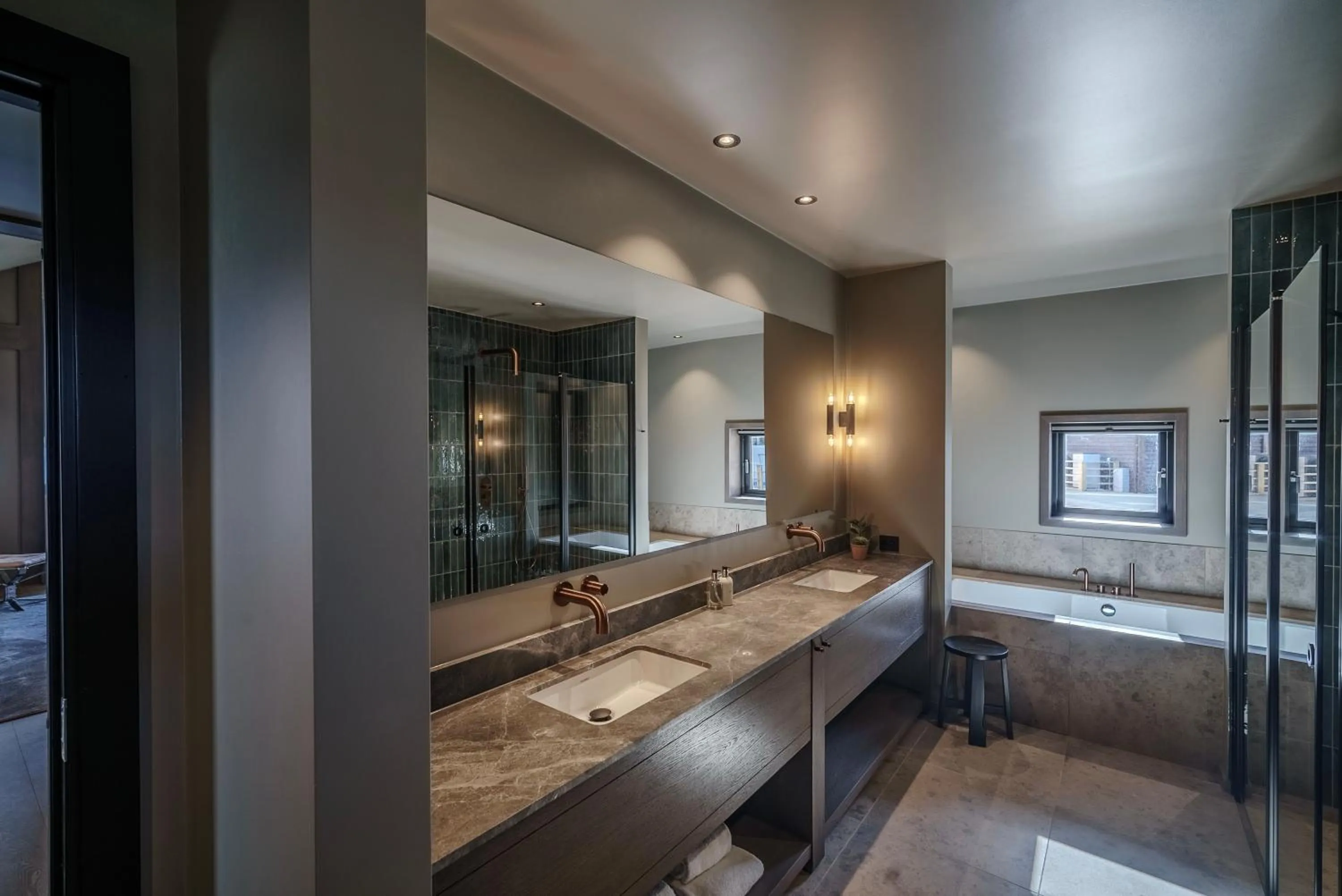 Bathroom in Henningsvær Bryggehotell - by Classic Norway Hotels