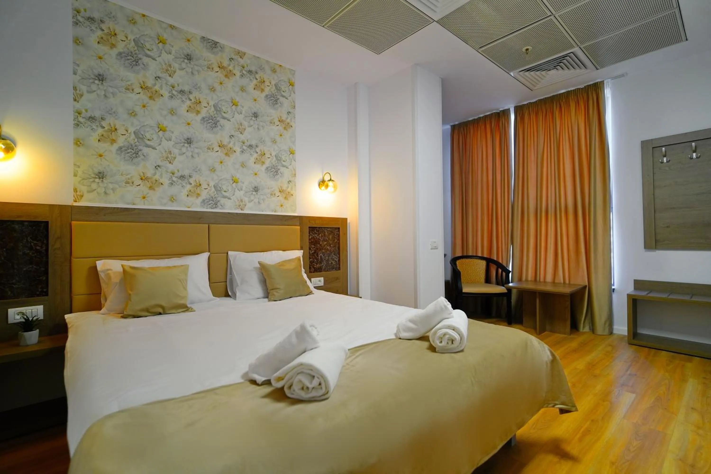 Bed in Sir Fundeni Hotel