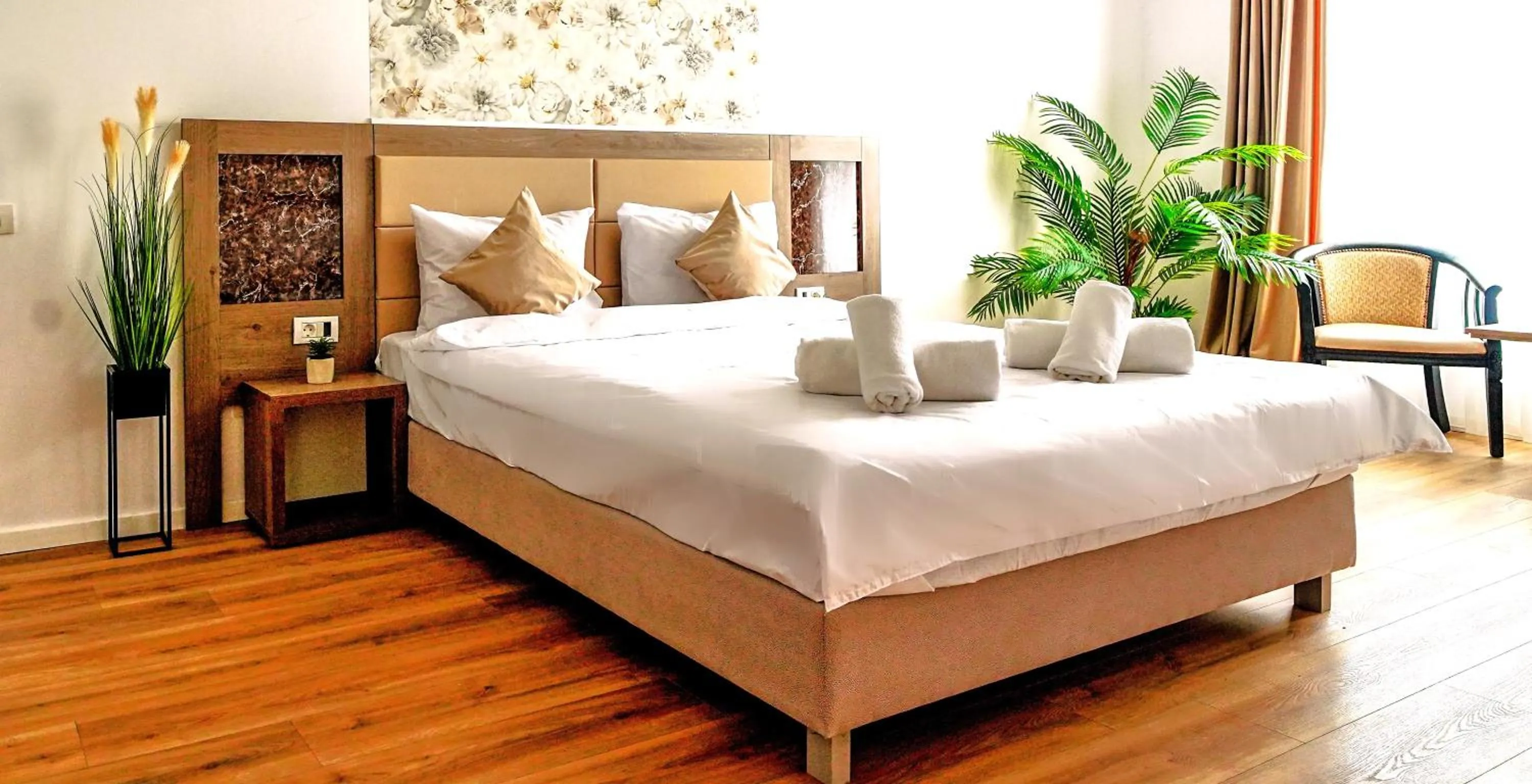 Bed in Sir Fundeni Hotel