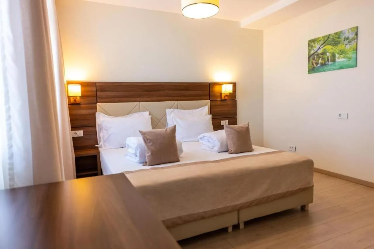 Bed in Sir Fundeni Hotel