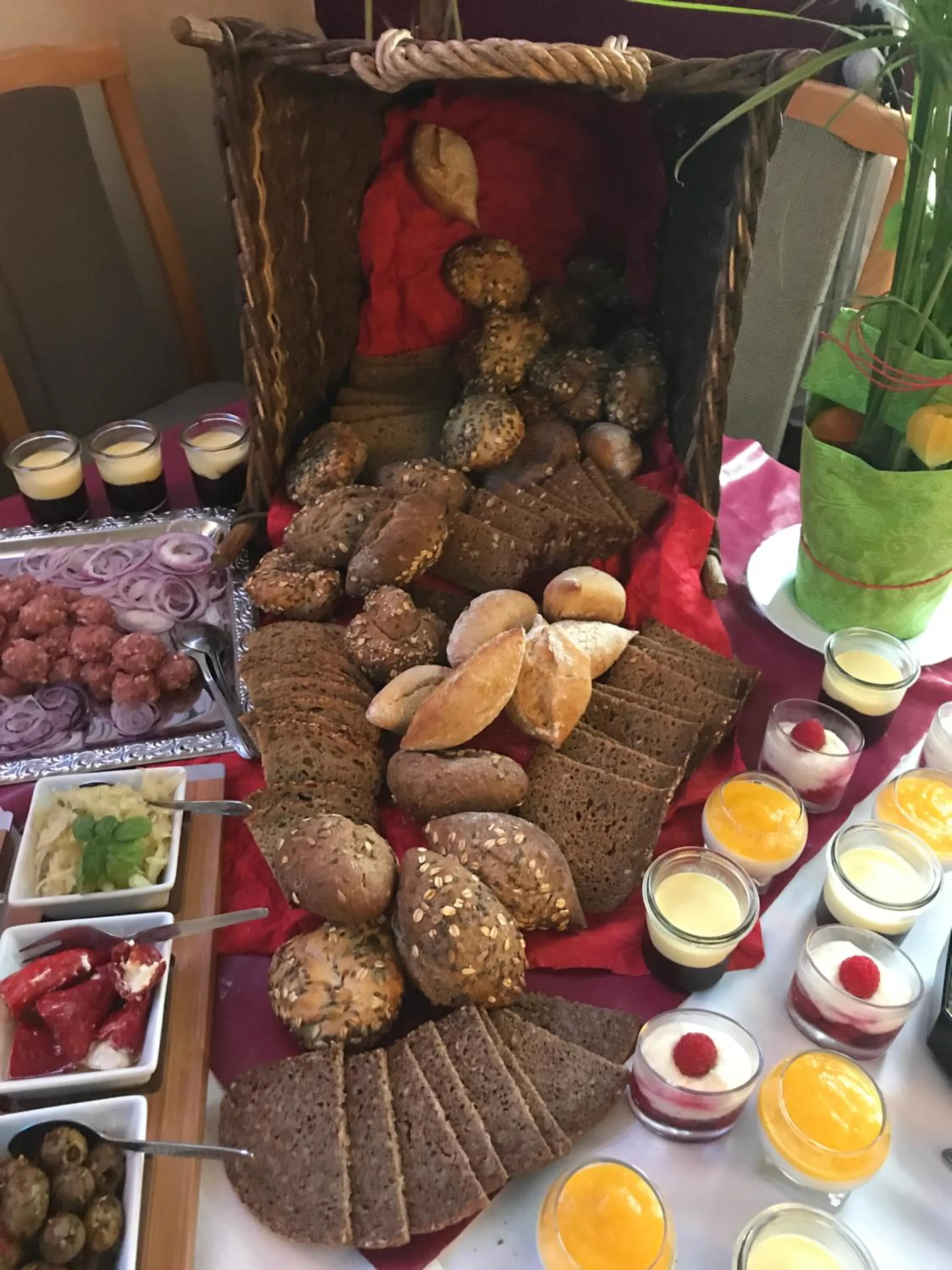 Breakfast in Hotel Weinhaus Eberitzsch GmbH