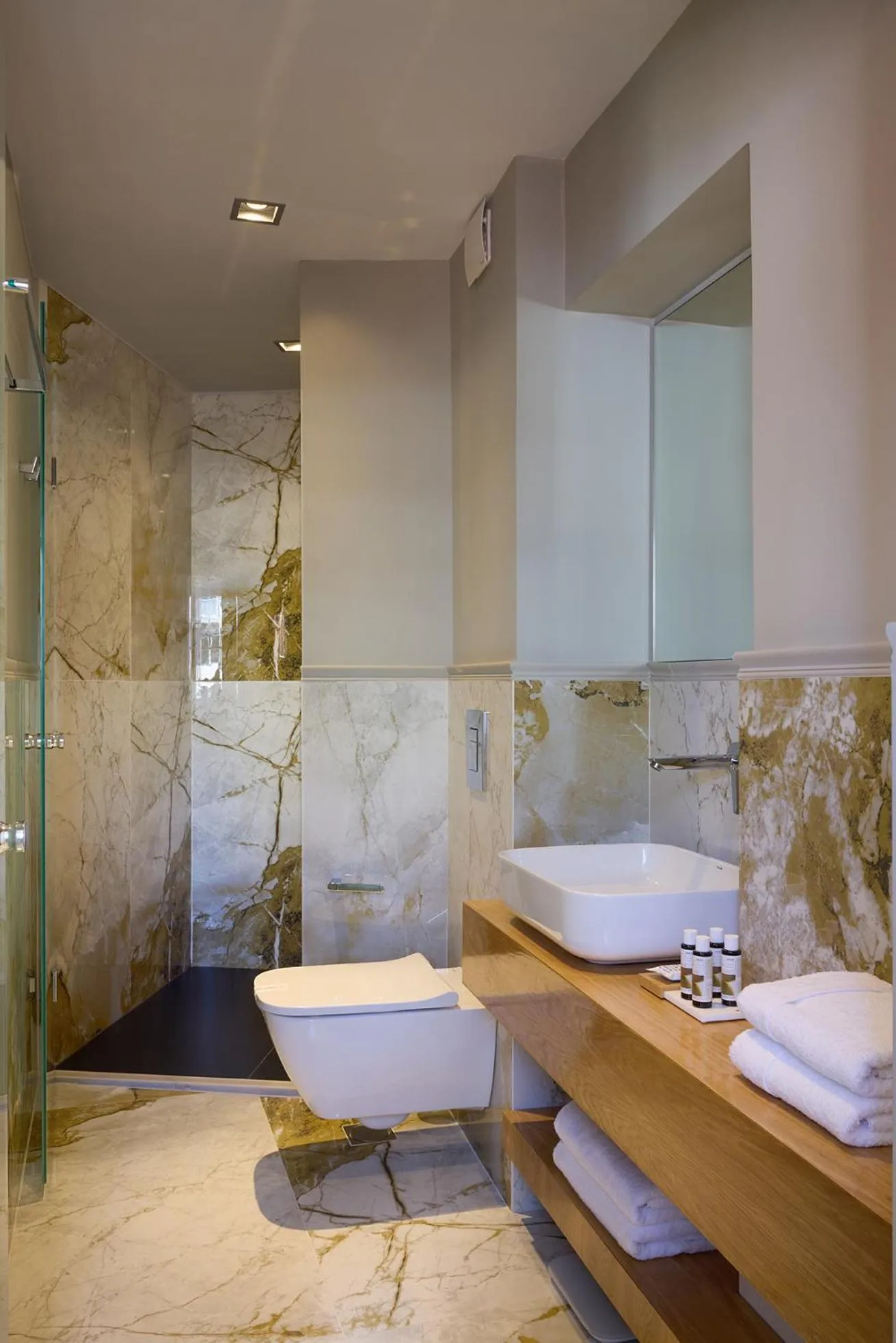 Shower in Vrachos Athens Suites