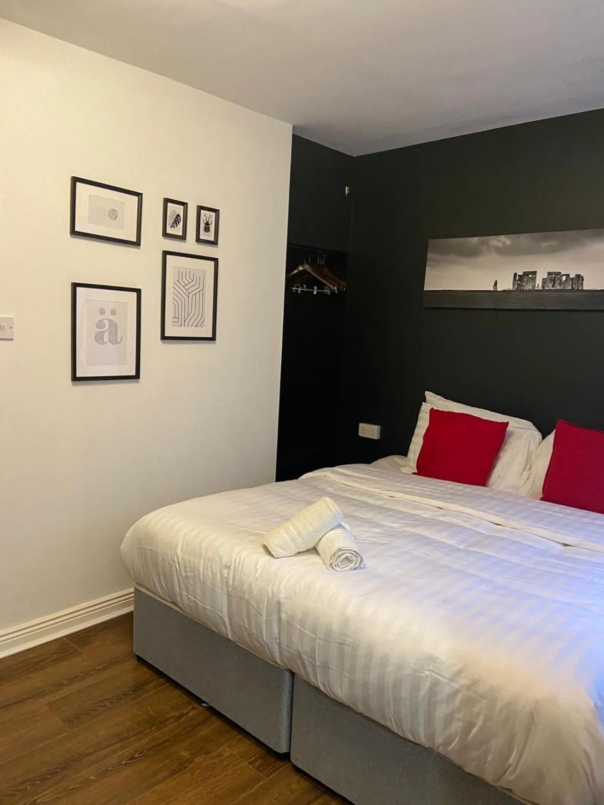 Bed in Parliament Inn