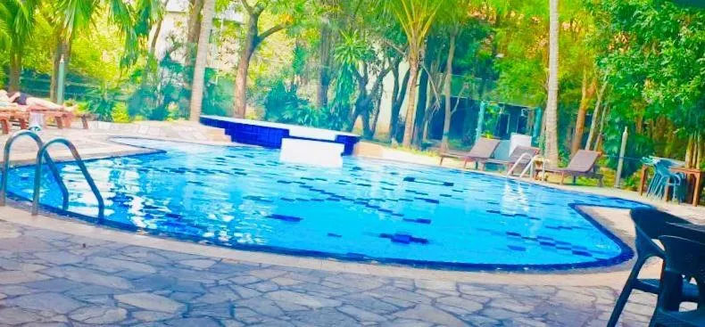 Swimming pool in Hotel Eden Garden