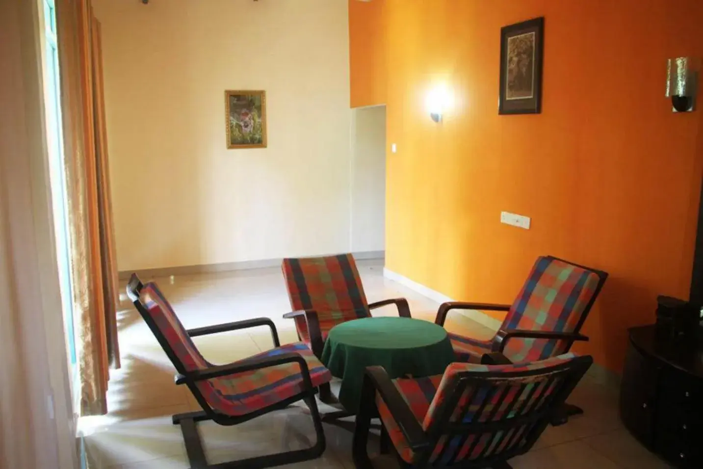 Standard Room with Early Check-in & Late Check-out (on Availability) + 15% Discount on Food Only - single occupancy in Hotel Eden Garden Standard Room with Early Check-in & Late Check-out (on Availability) + 15% Discount on Food Only - single occupancy in Hotel Eden Garden