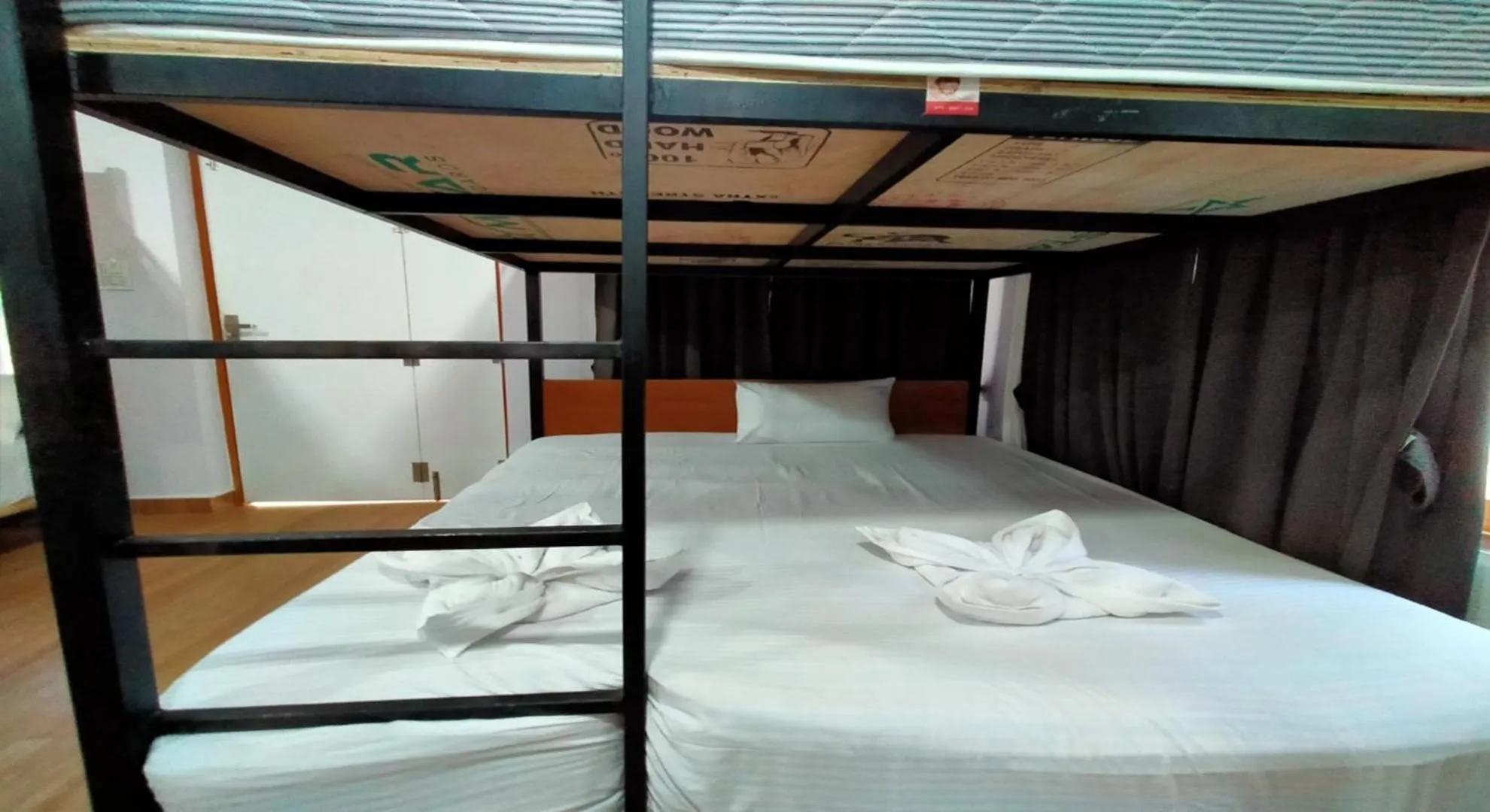 bunk bed, Bed in West Coast Gokarna
