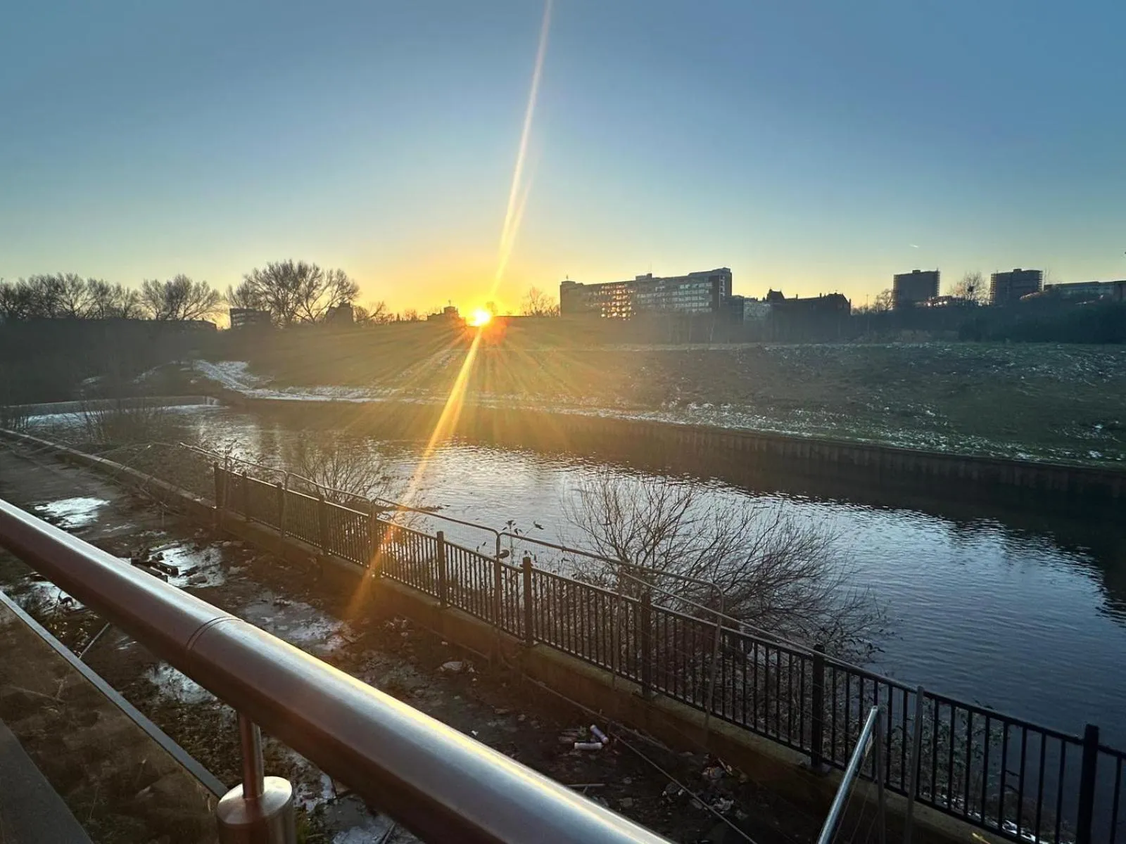 River view in Adelphi Wharf Apartments by Beehosting