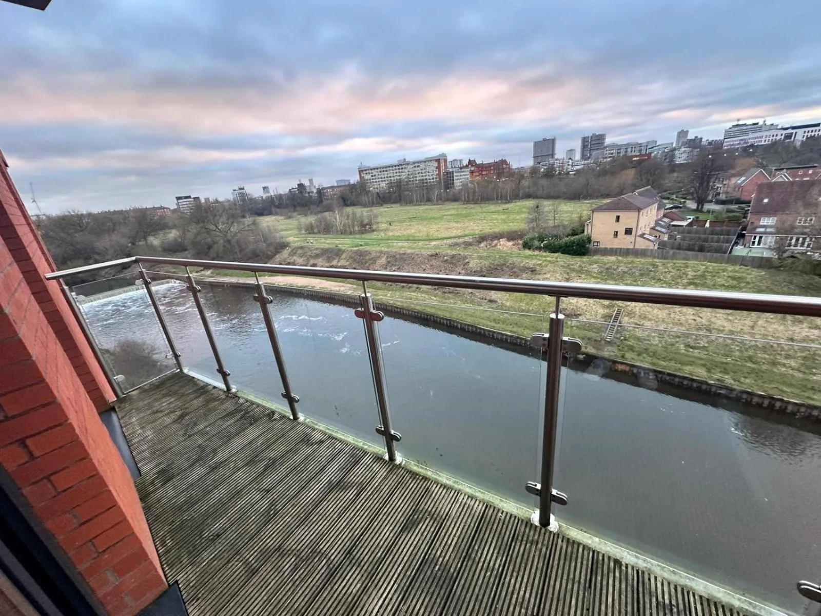 Balcony/Terrace in Adelphi Wharf Apartments by Beehosting