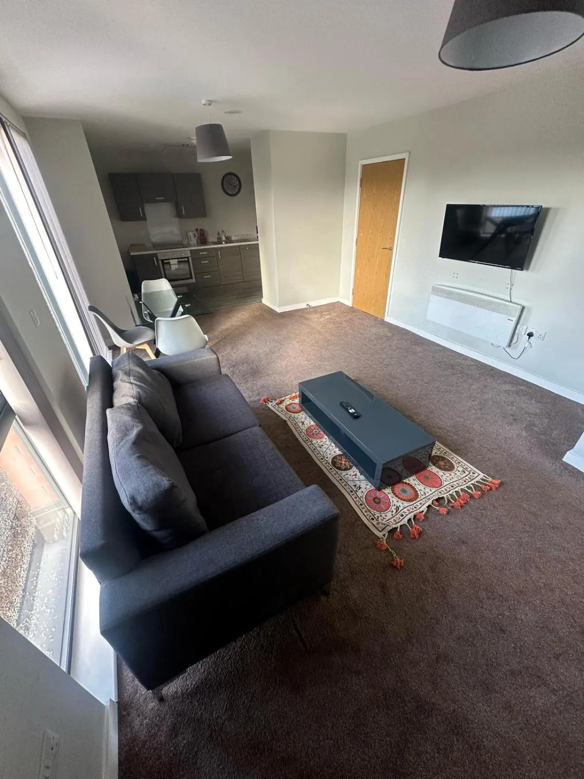 TV and multimedia in Adelphi Wharf Apartments by Beehosting