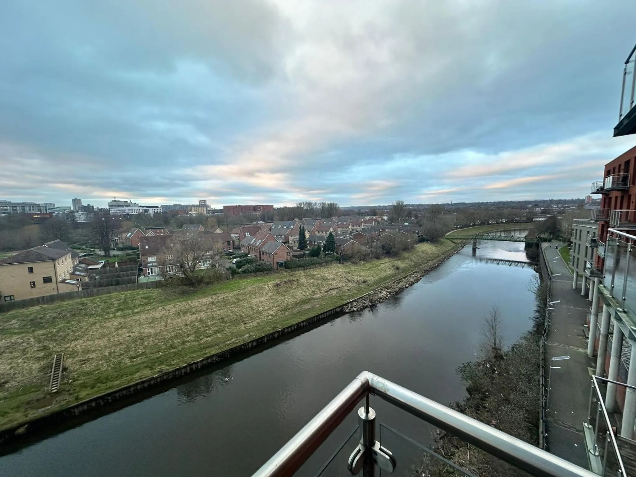 Natural landscape in Adelphi Wharf Apartments by Beehosting