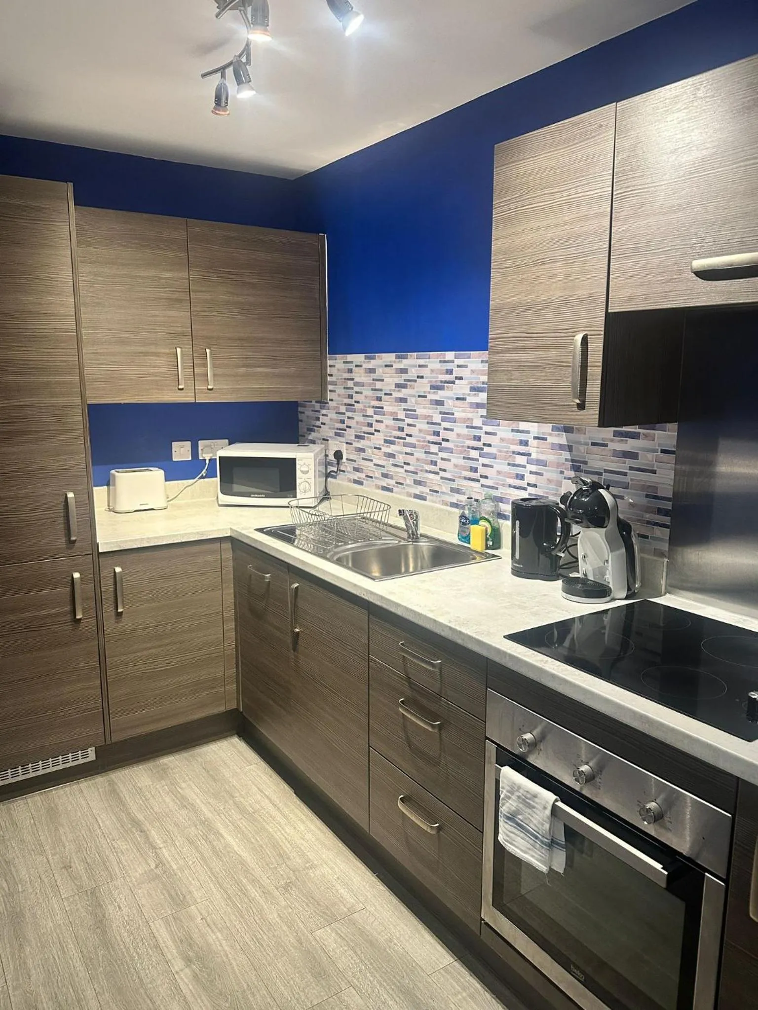 Kitchen or kitchenette in Adelphi Wharf Apartments by Beehosting