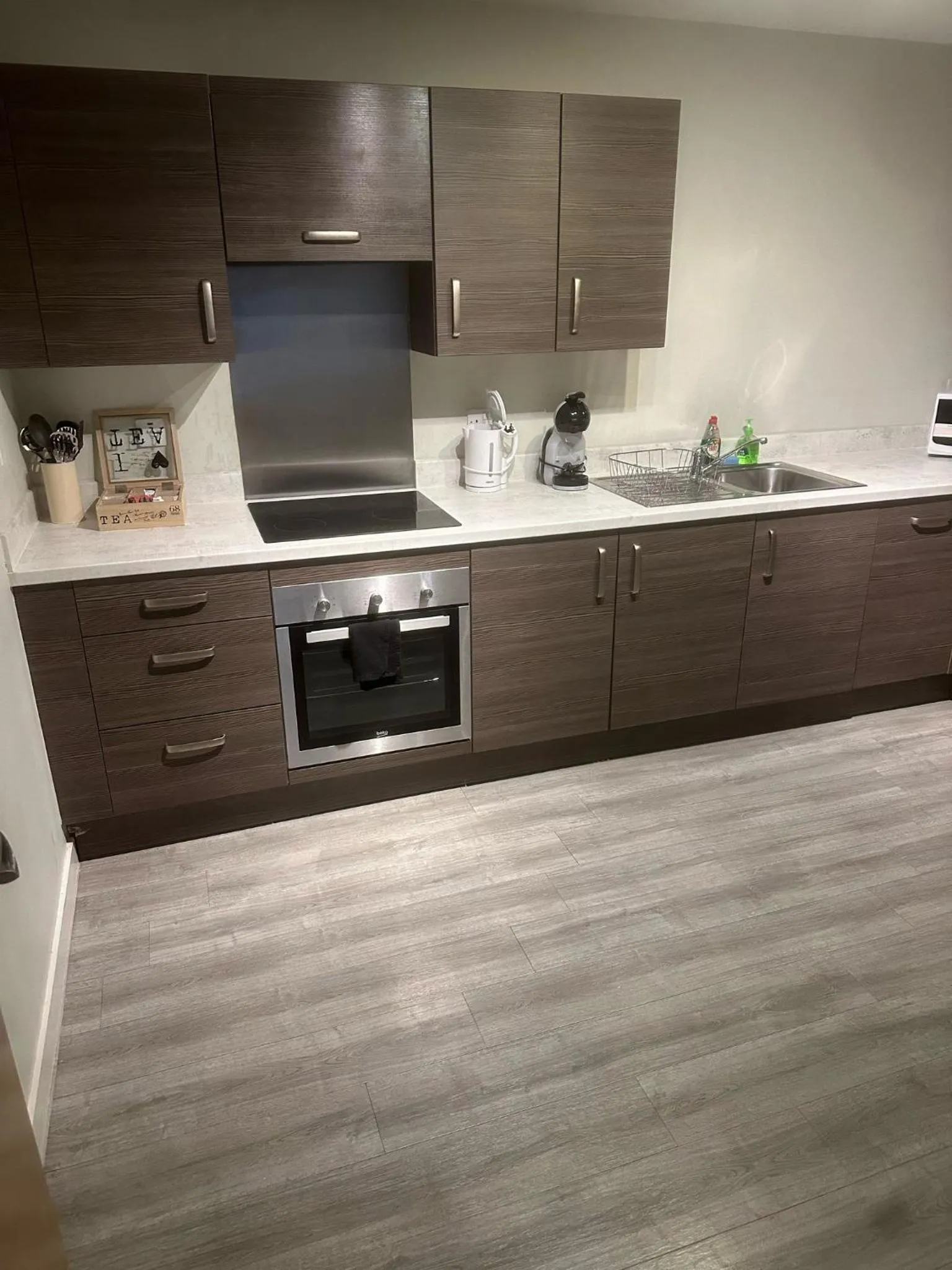 Kitchen or kitchenette in Adelphi Wharf Apartments by Beehosting