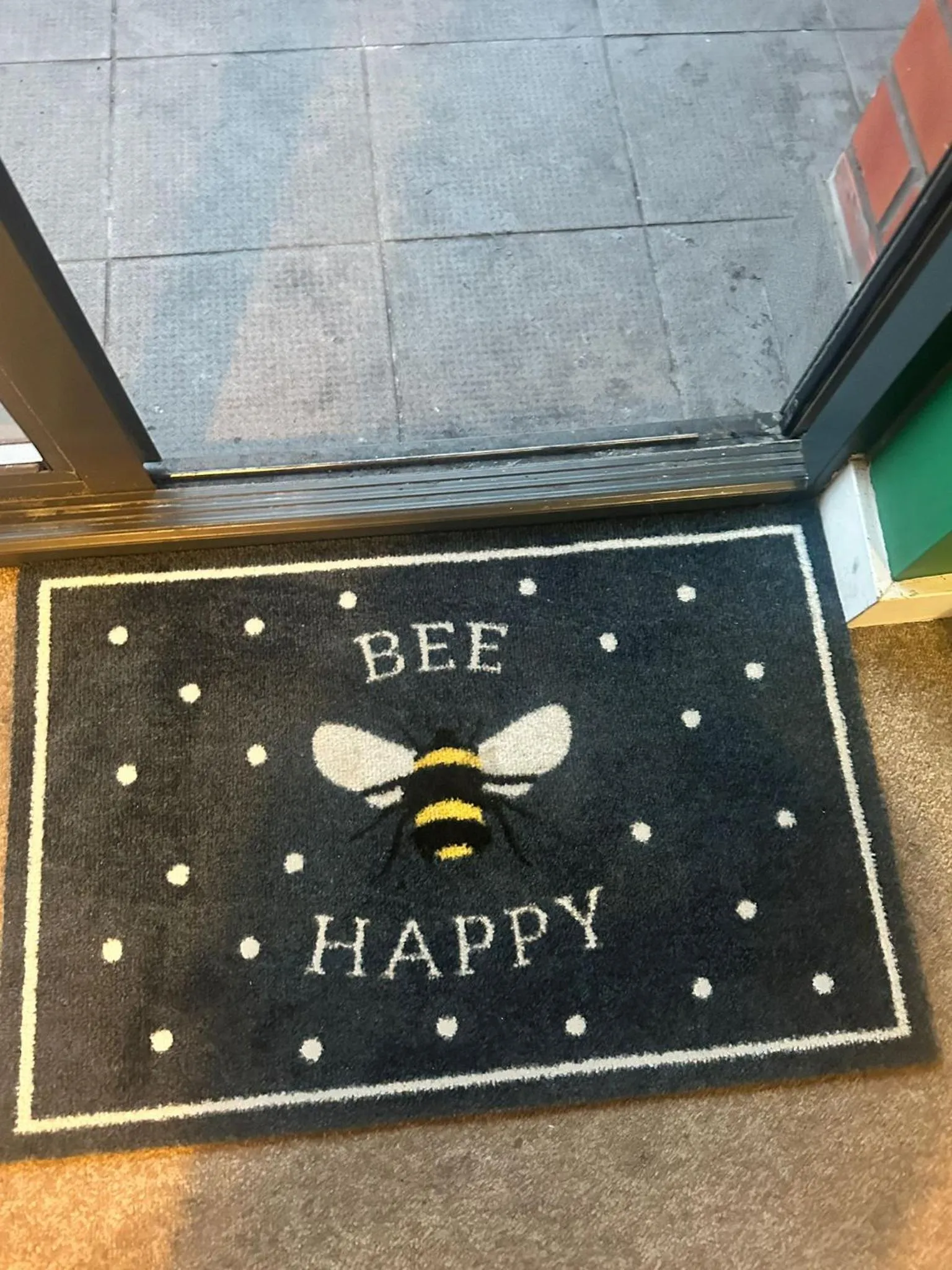 Logo/Certificate/Sign in Adelphi Wharf Apartments by Beehosting