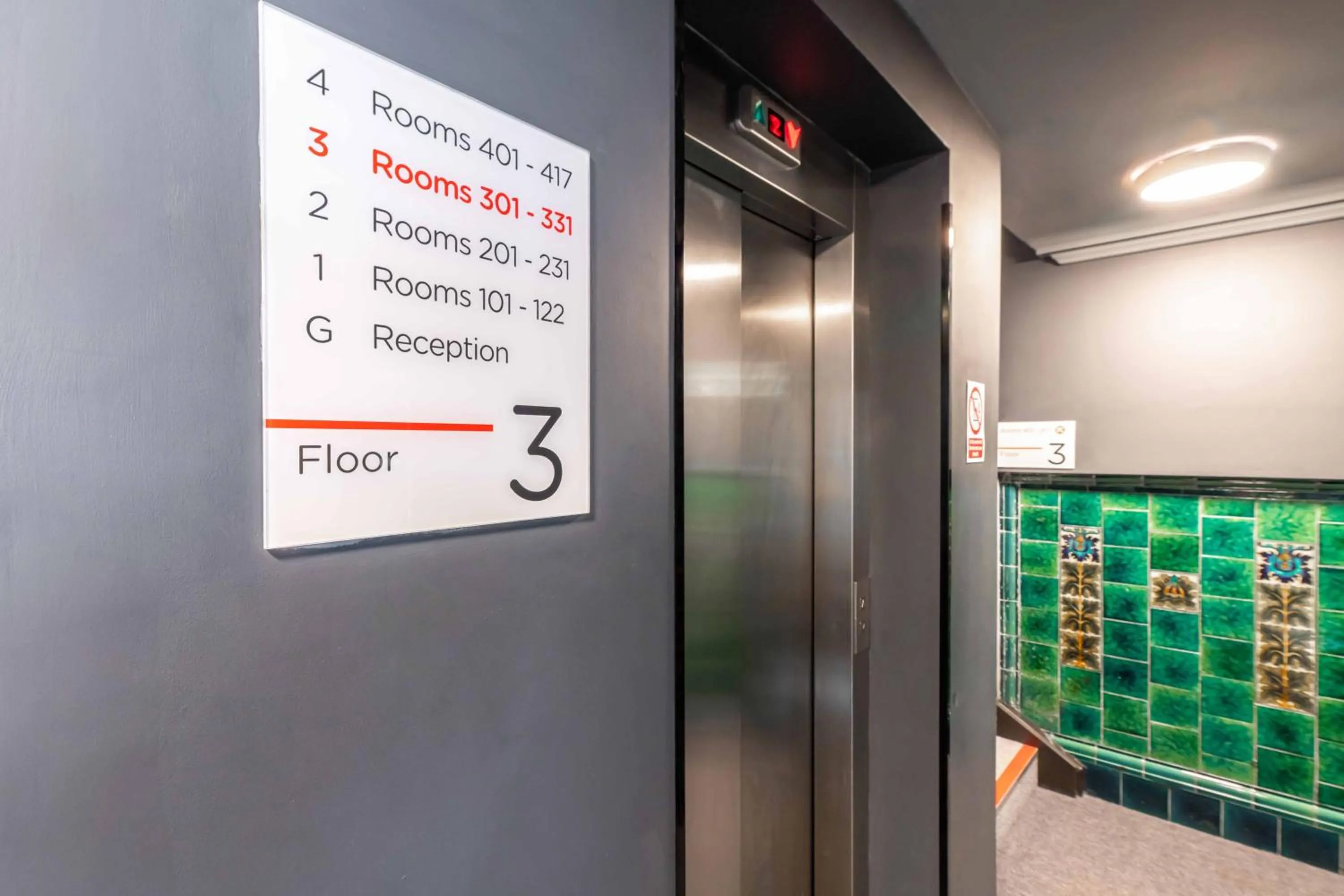 Area and facilities in easyHotel Newcastle