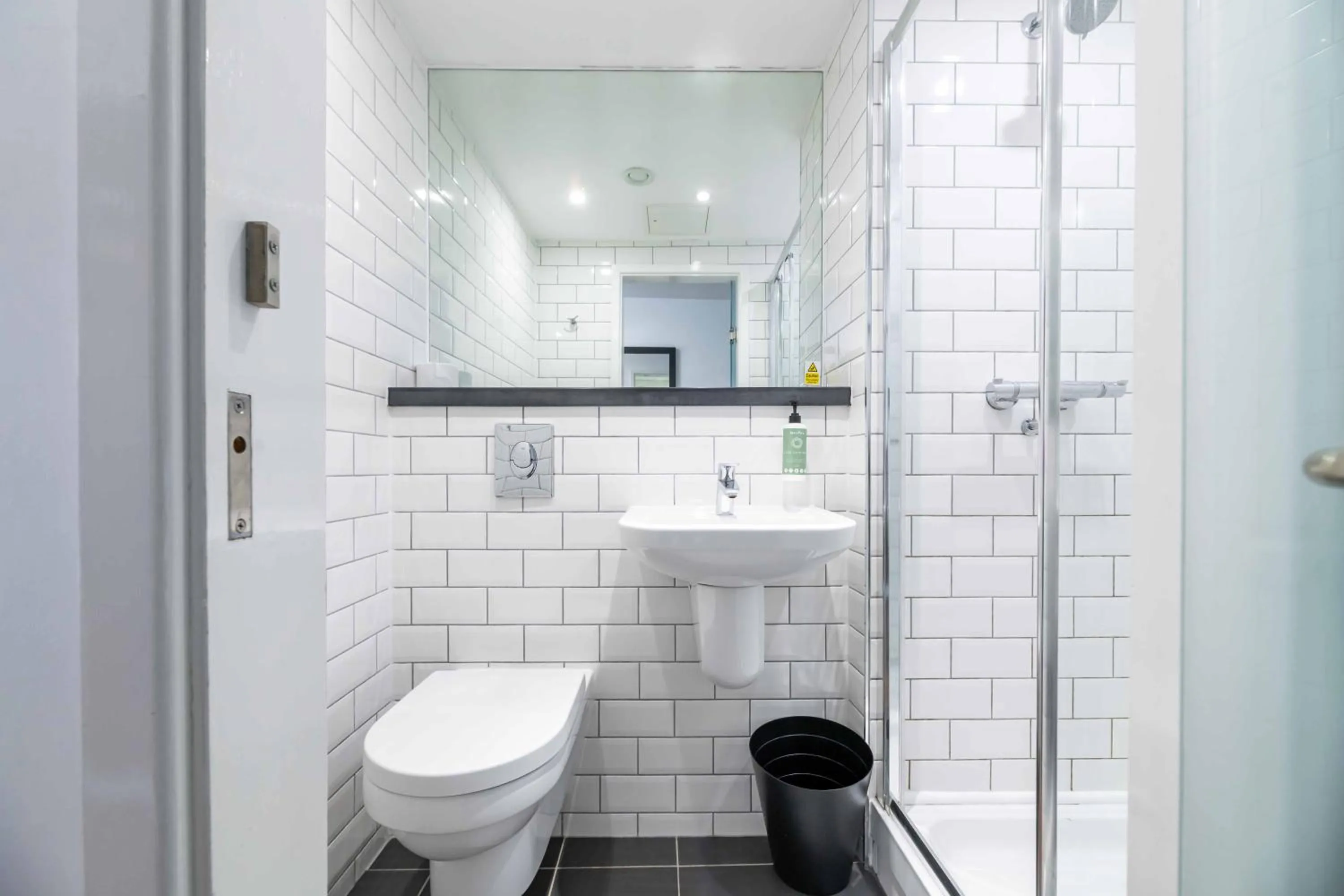 Bathroom in easyHotel Newcastle