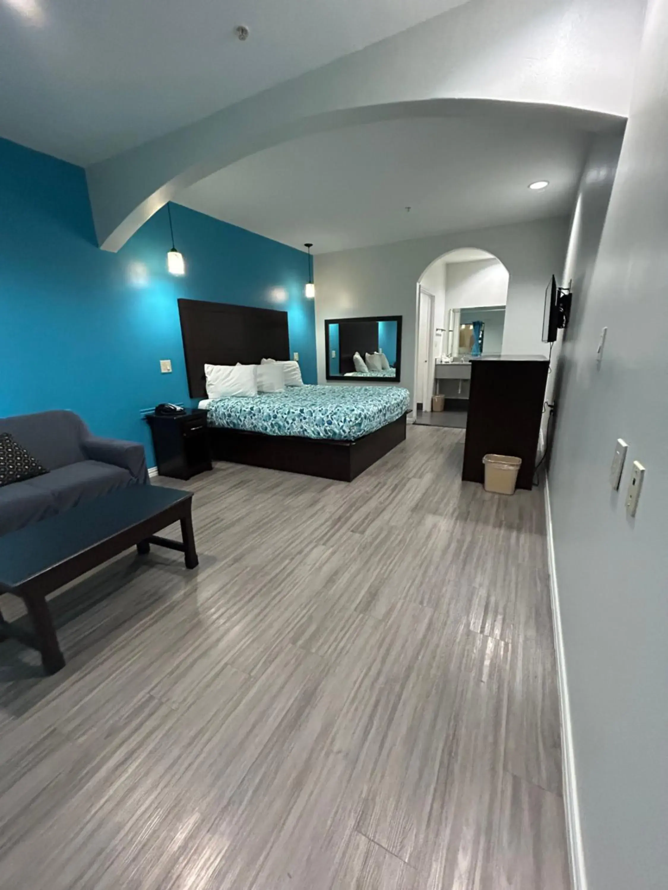 Regency Inn & Suites Regency Inn & Suites