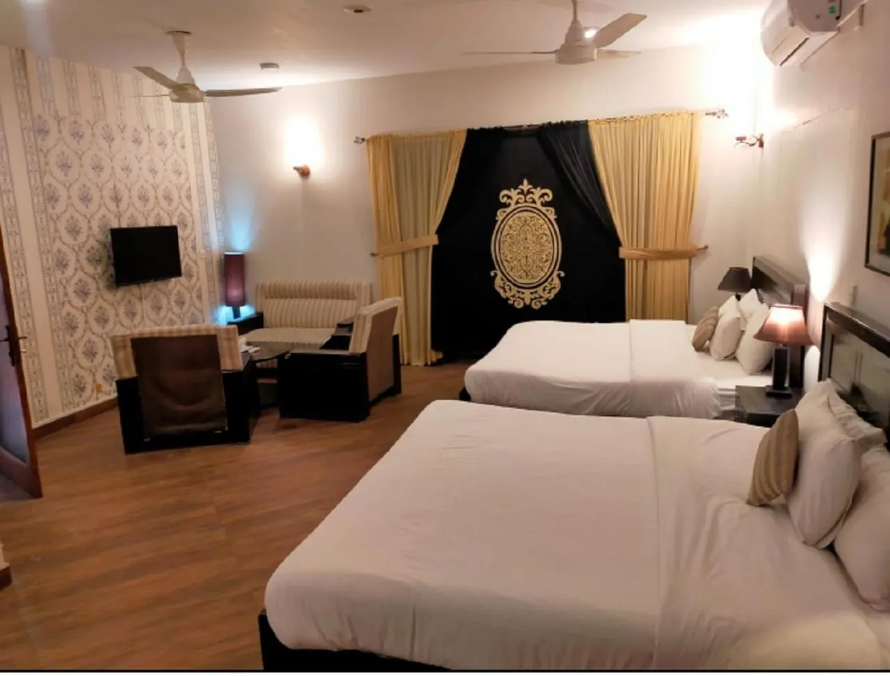 Living hub Guest House