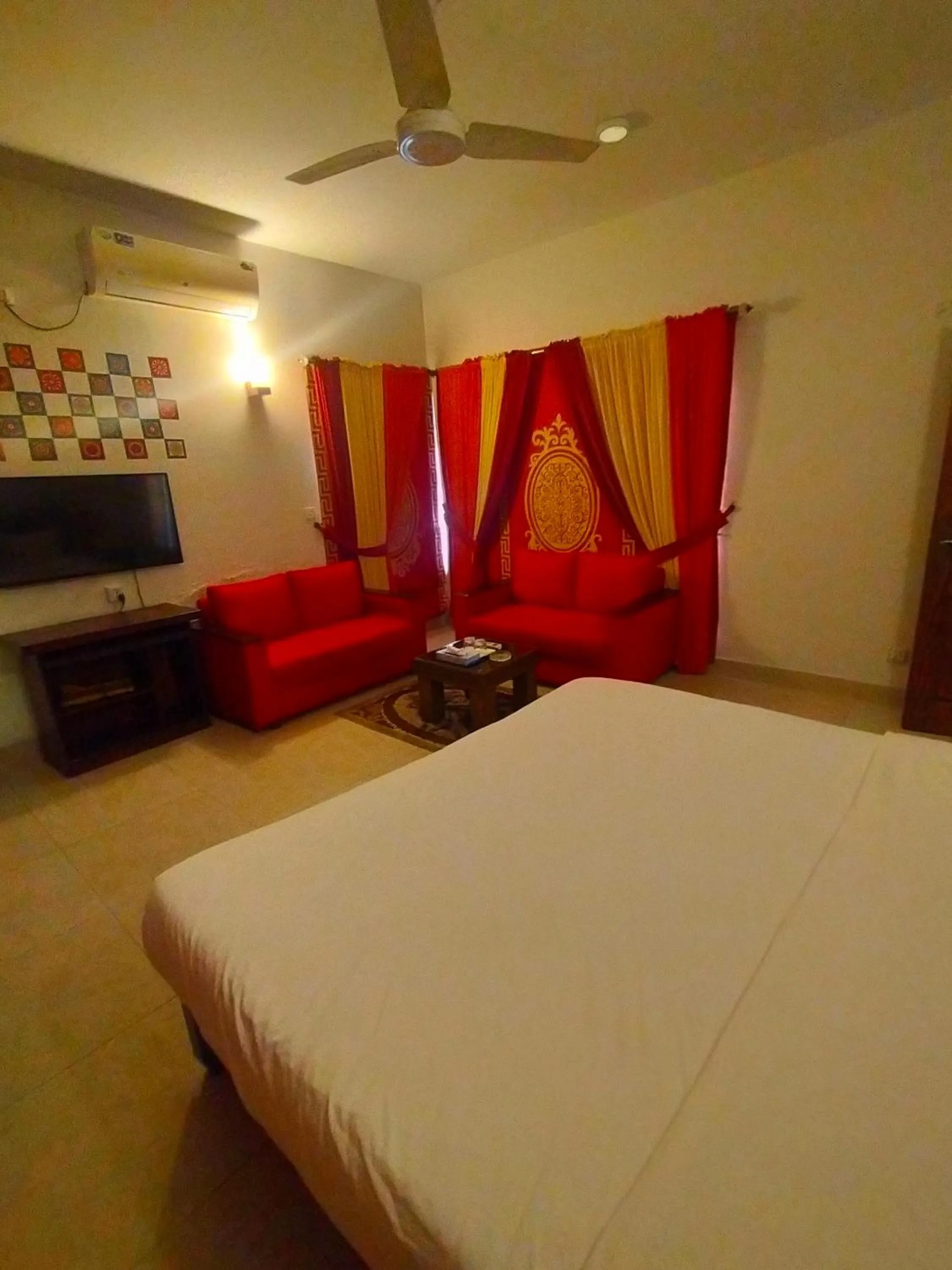 Living hub Guest House