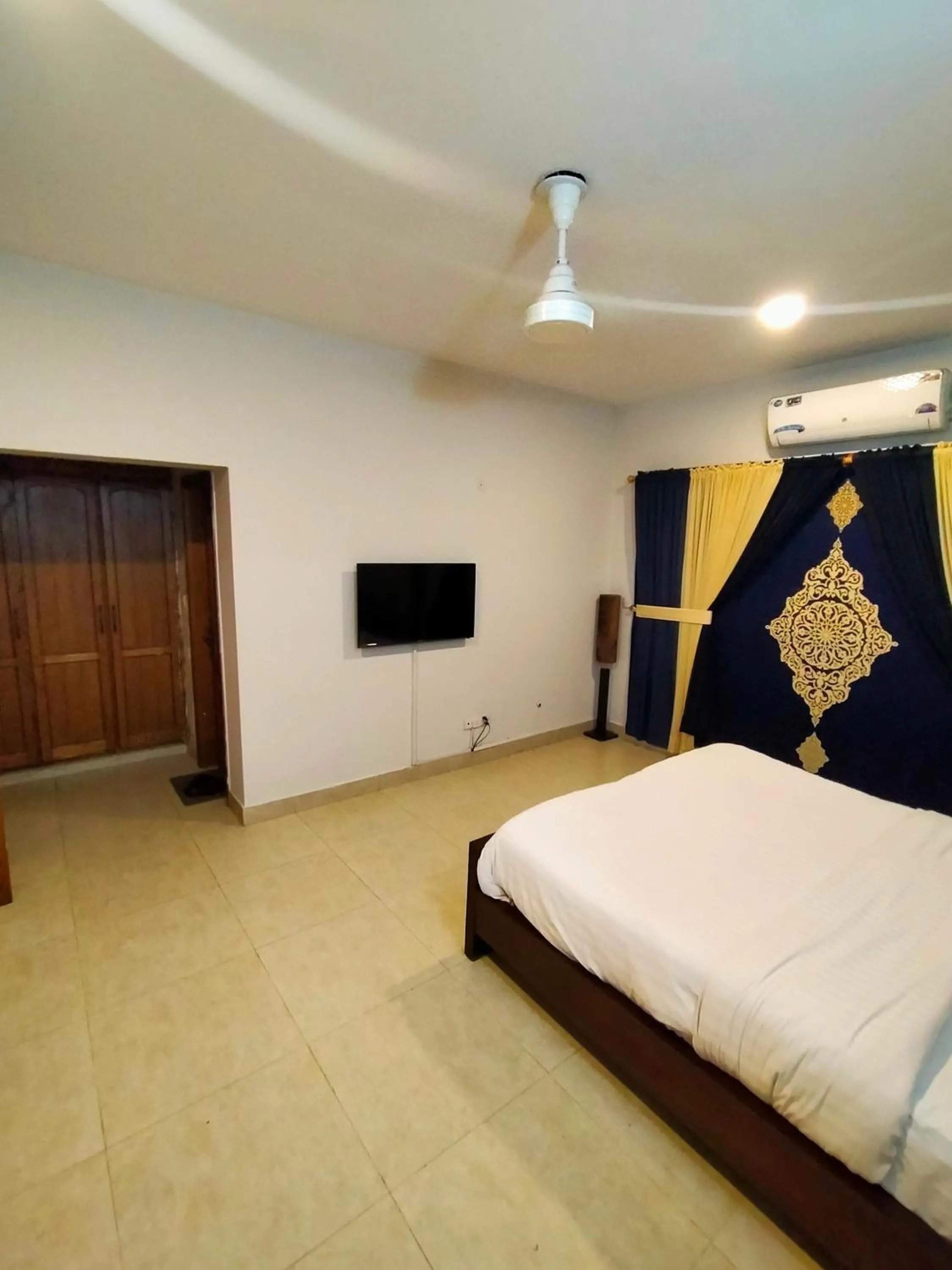 Living hub Guest House