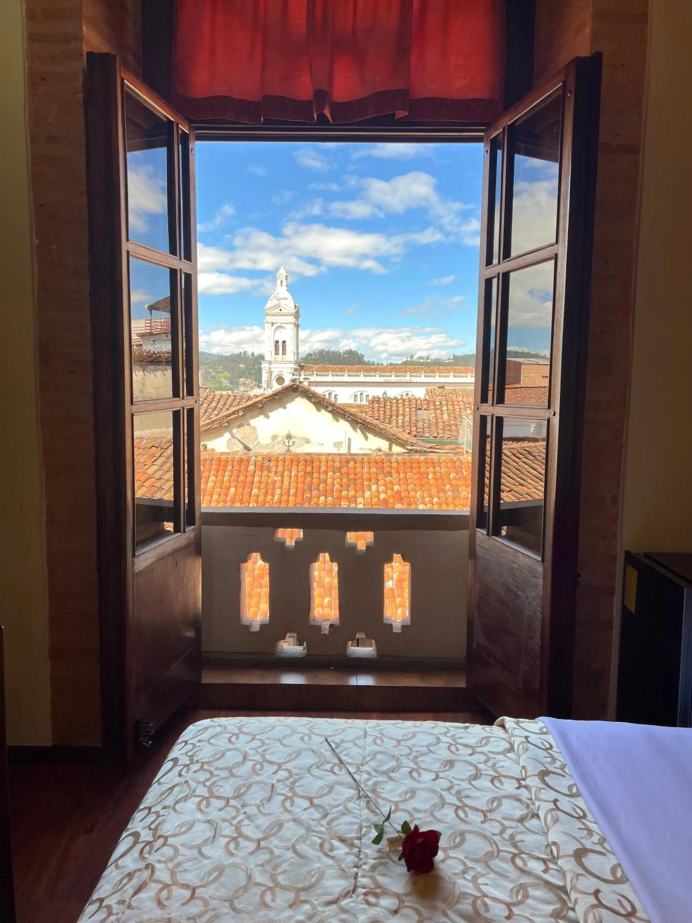 Balcony/Terrace, Bed in Floré Hotel Boutique Cuenca