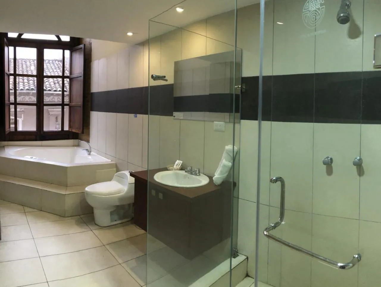 Bathroom in Floré Hotel Boutique Cuenca