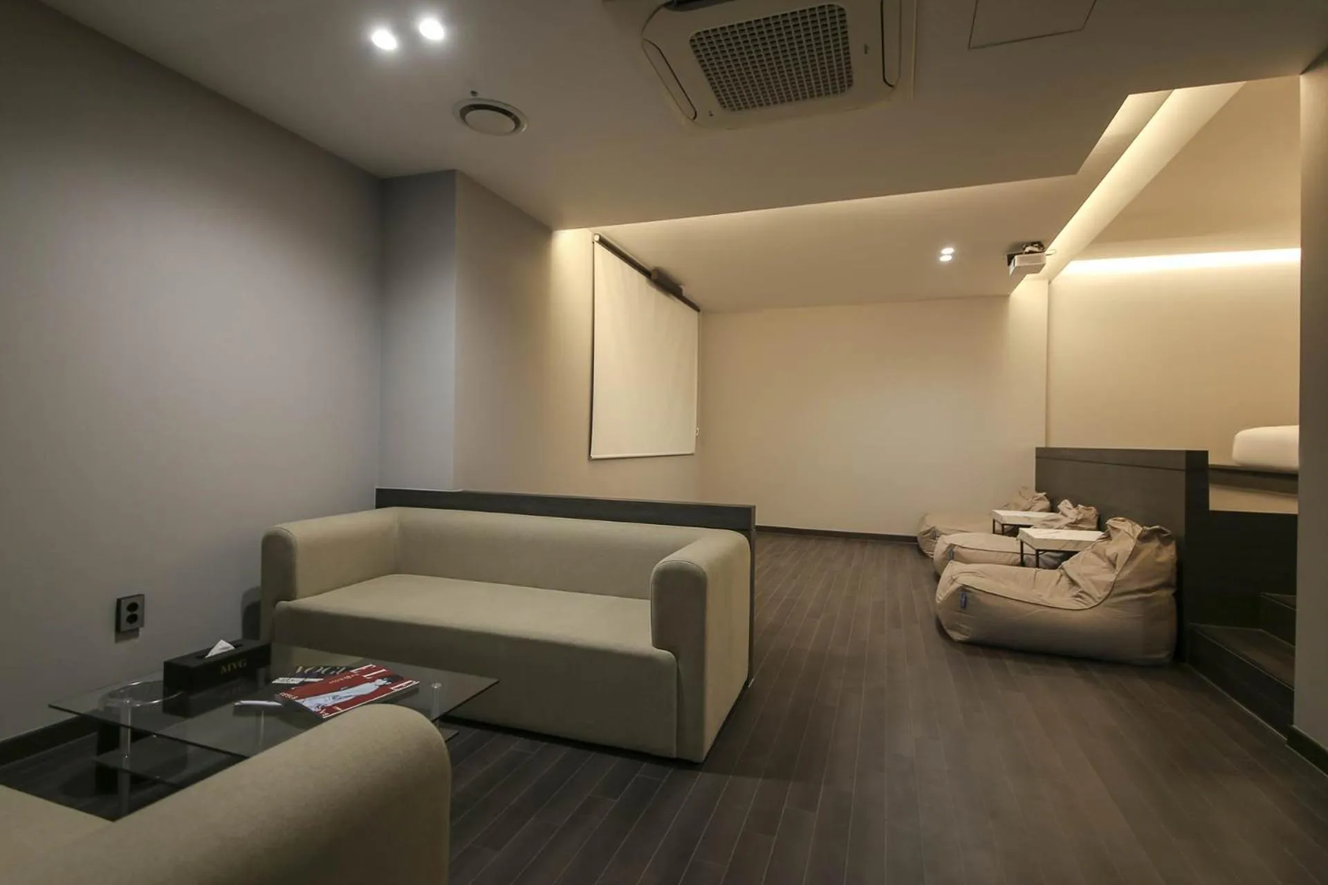 H Avenue Hotel Sangmu Branch