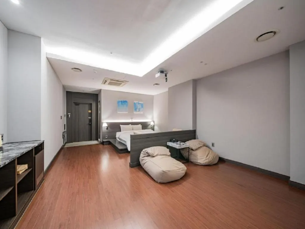 Bed in H Avenue Hotel Sangmu Branch