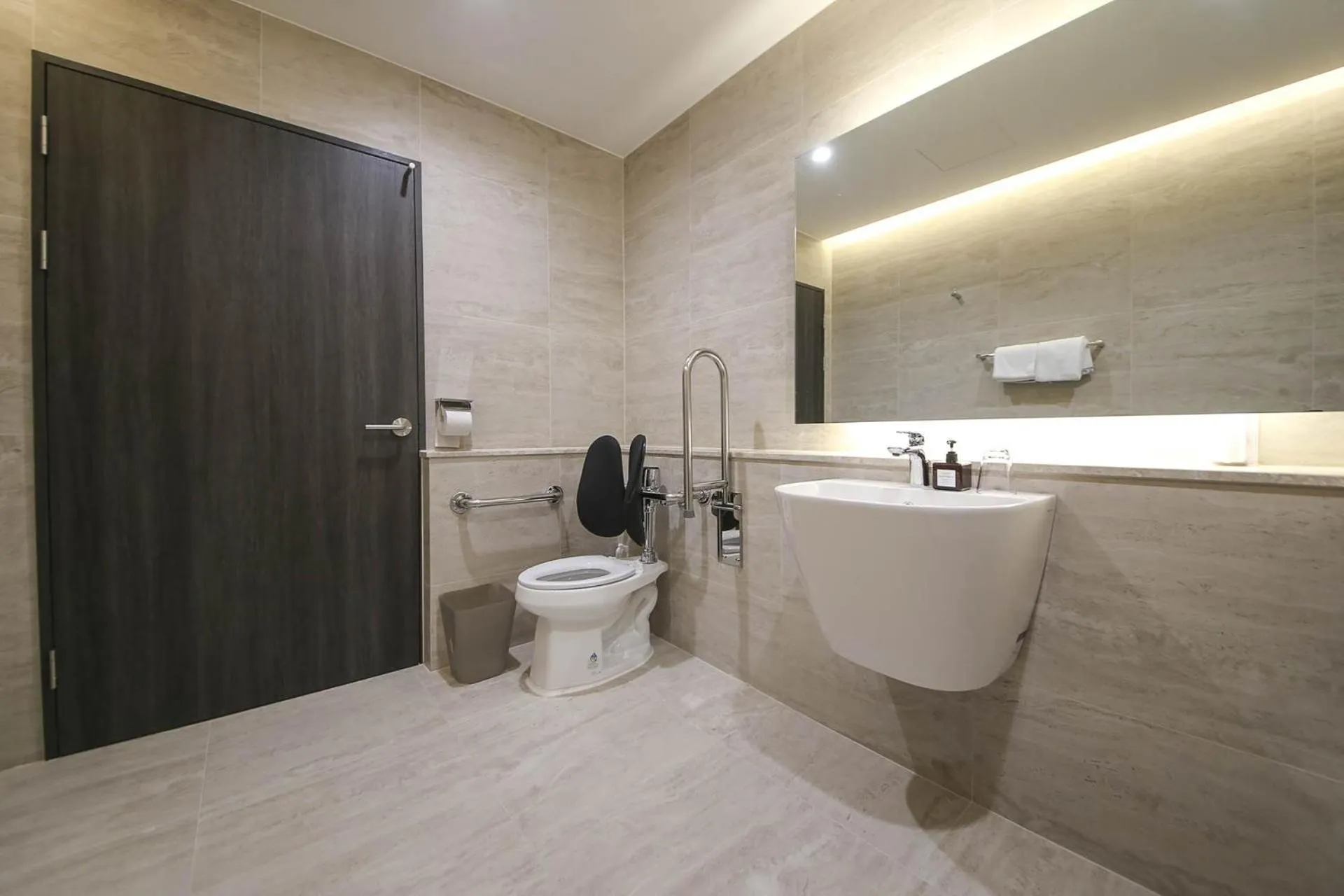 H Avenue Hotel Sangmu Branch