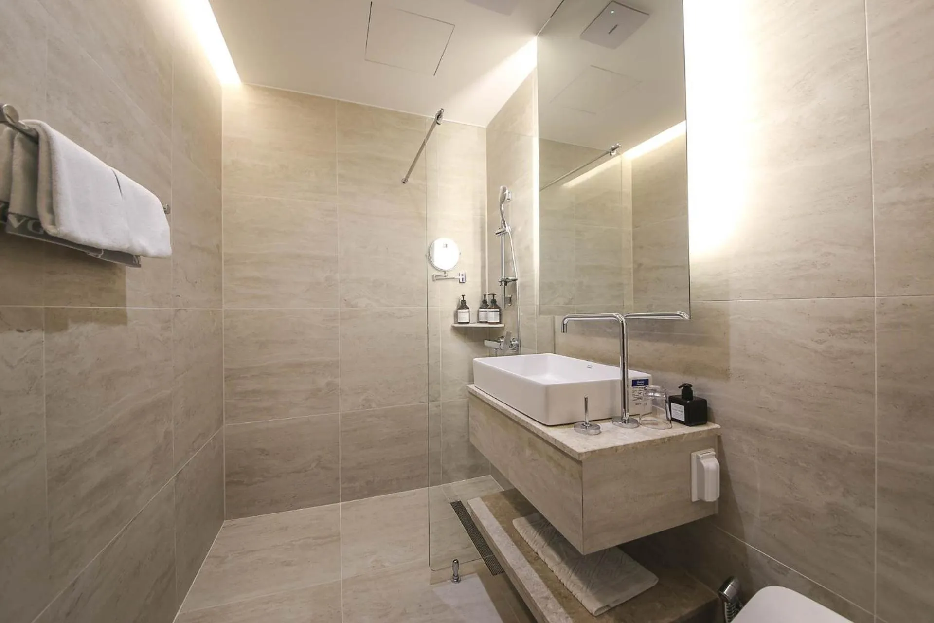 H Avenue Hotel Sangmu Branch