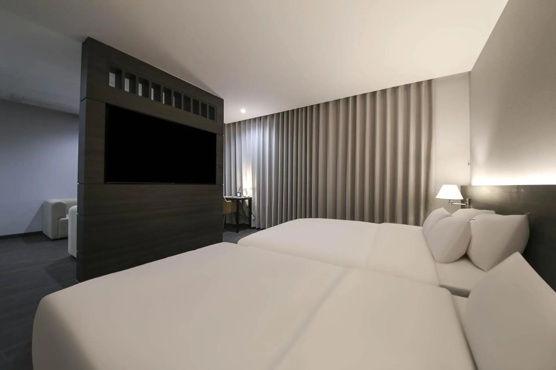 Bed in H Avenue Hotel Sangmu Branch