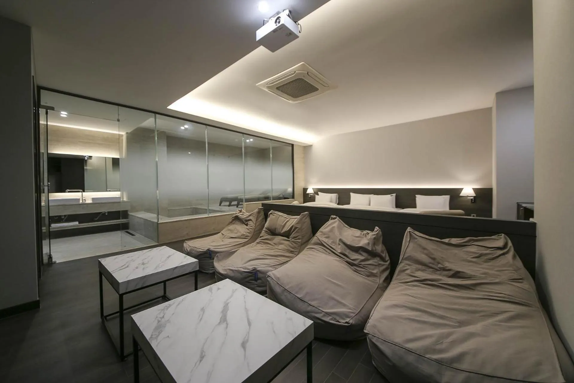 H Avenue Hotel Sangmu Branch