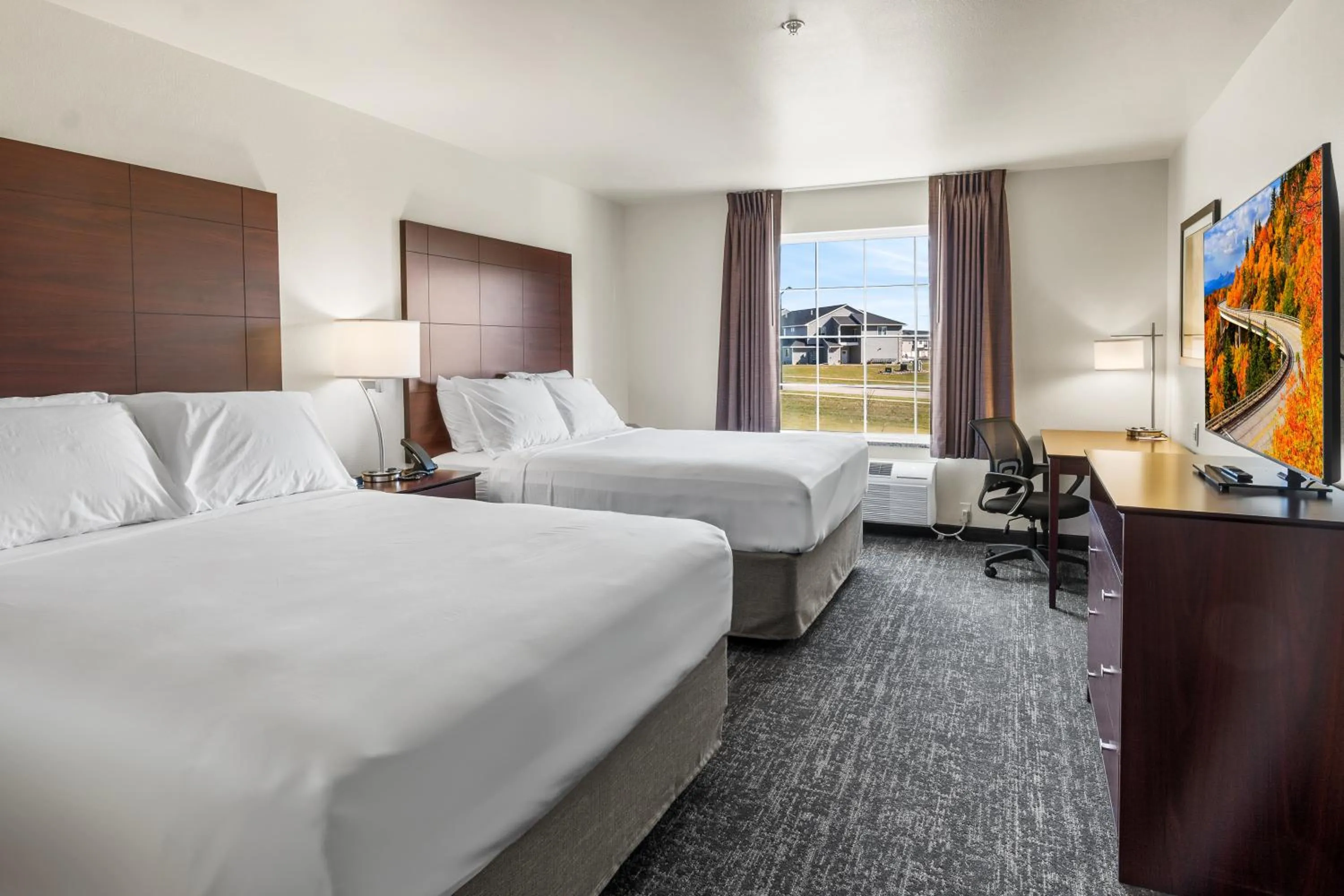 Bed in Cobblestone Hotel & Suites Denmark - Green Bay