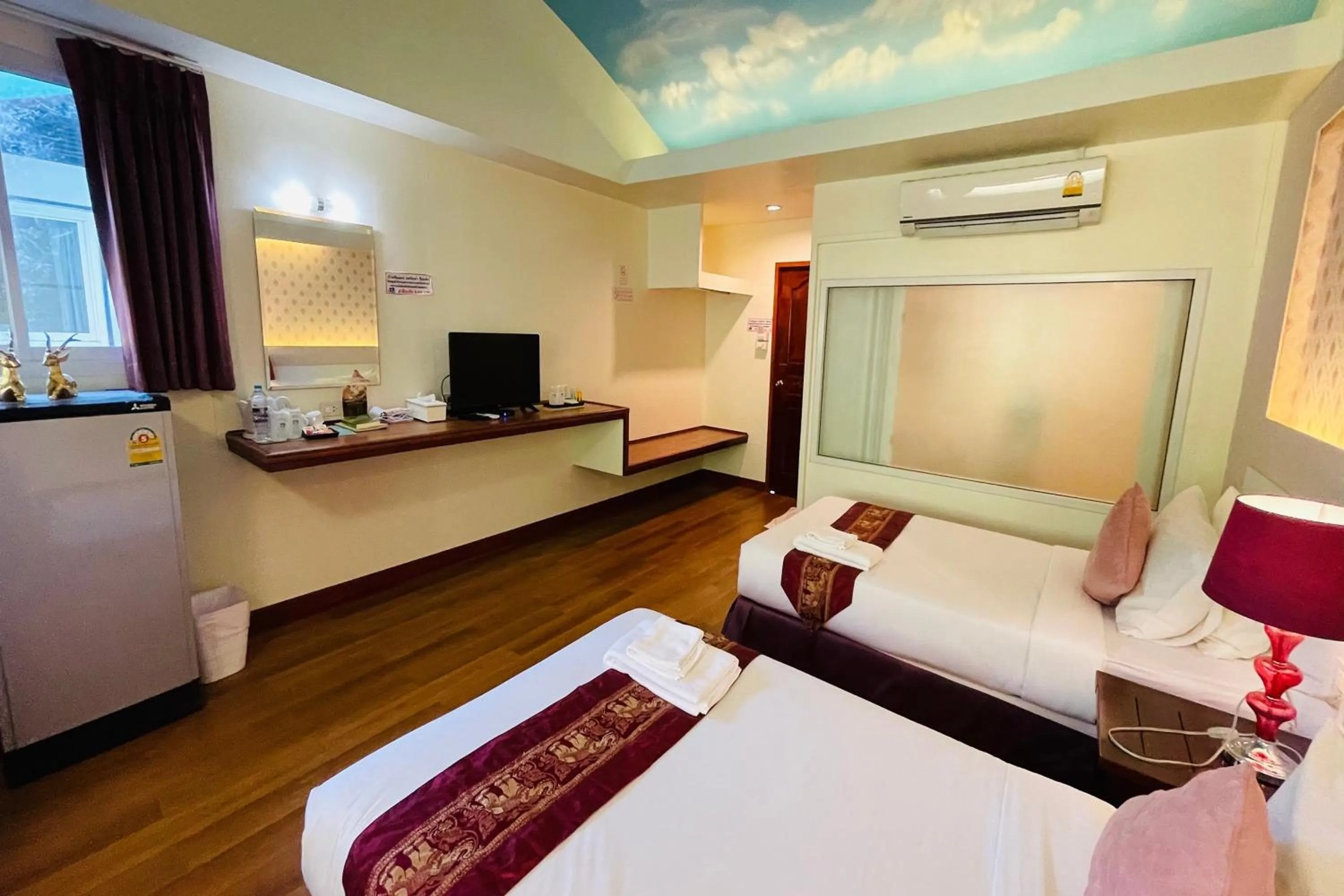 Bed in Baan Rim Kwai Paerimnam Resort