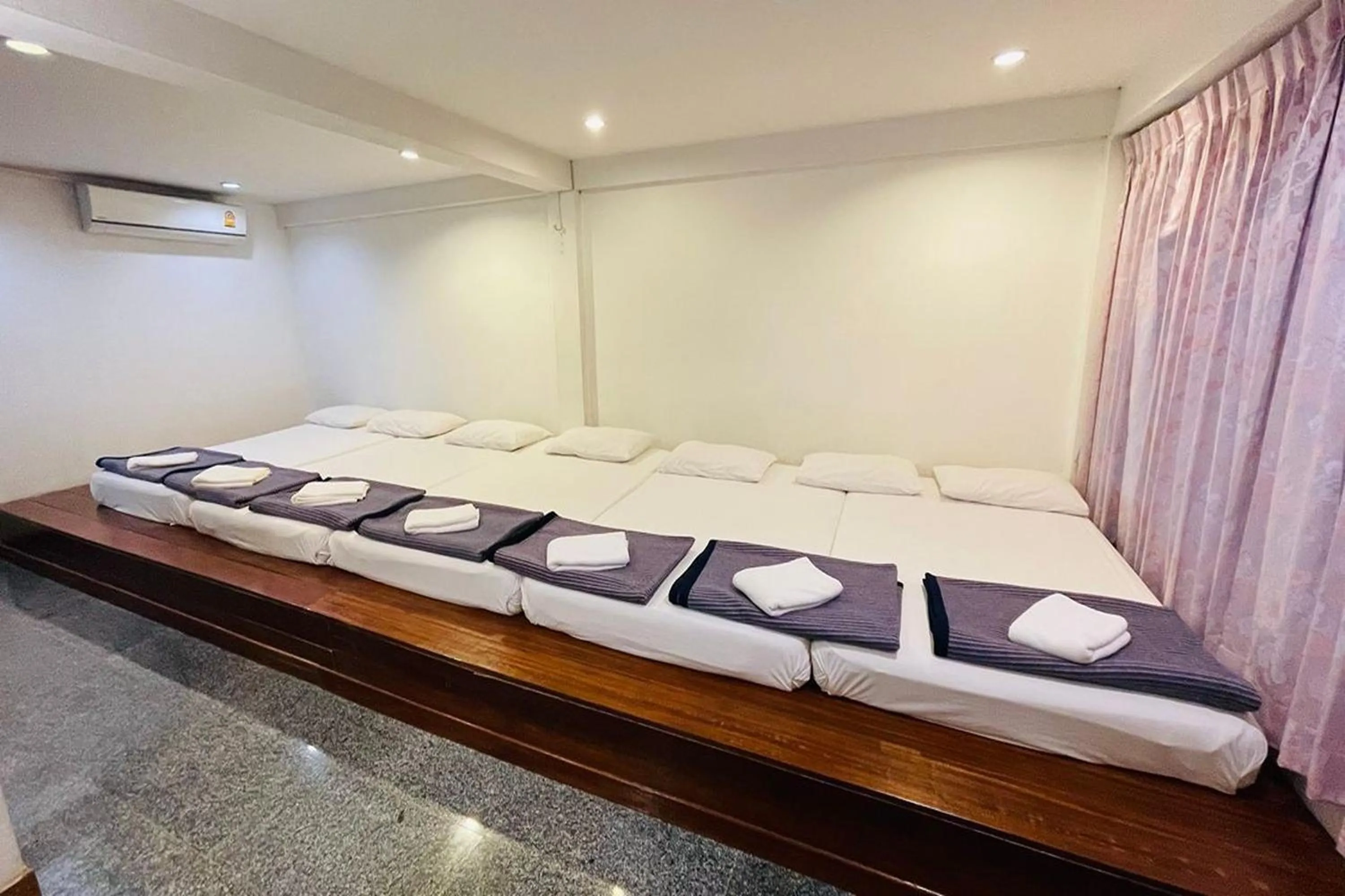 Bed in Baan Rim Kwai Paerimnam Resort