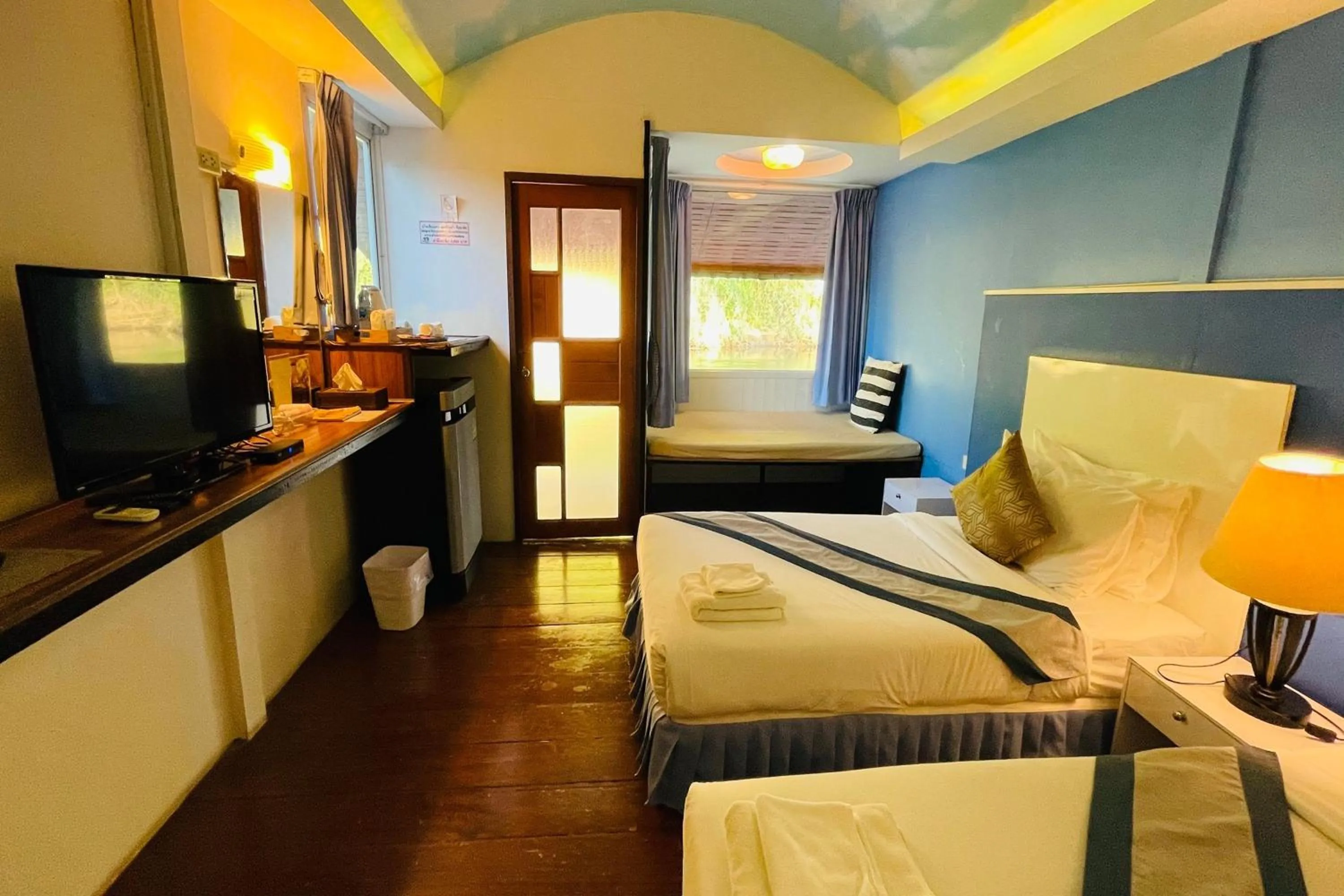 Bed in Baan Rim Kwai Paerimnam Resort