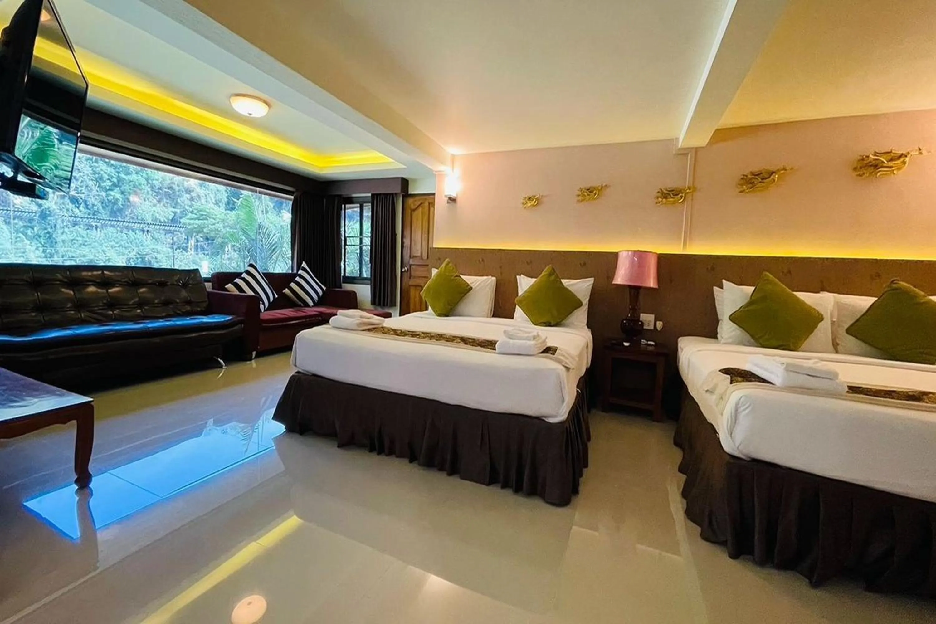 Bed in Baan Rim Kwai Paerimnam Resort