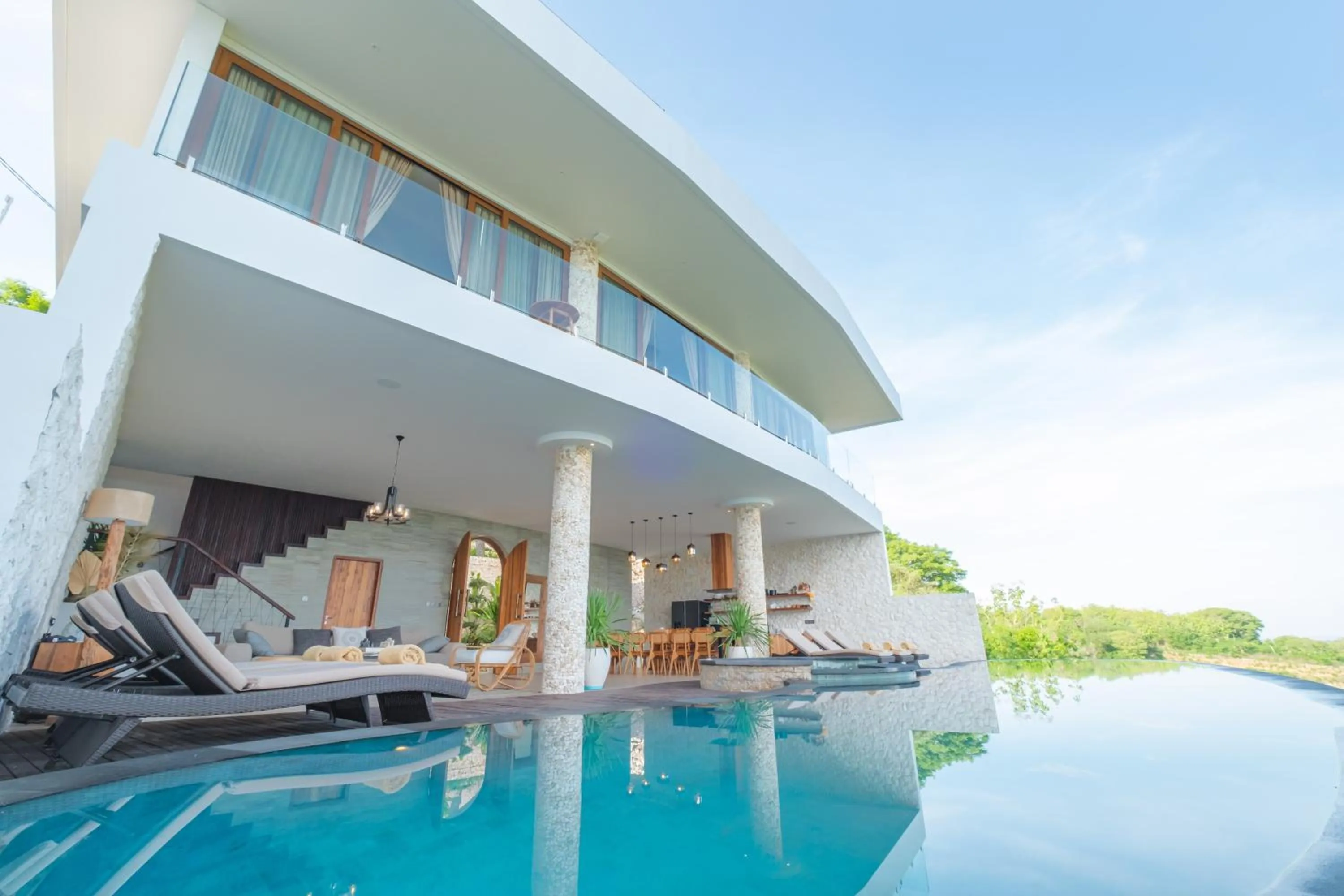 Property building in Villa Kaliente