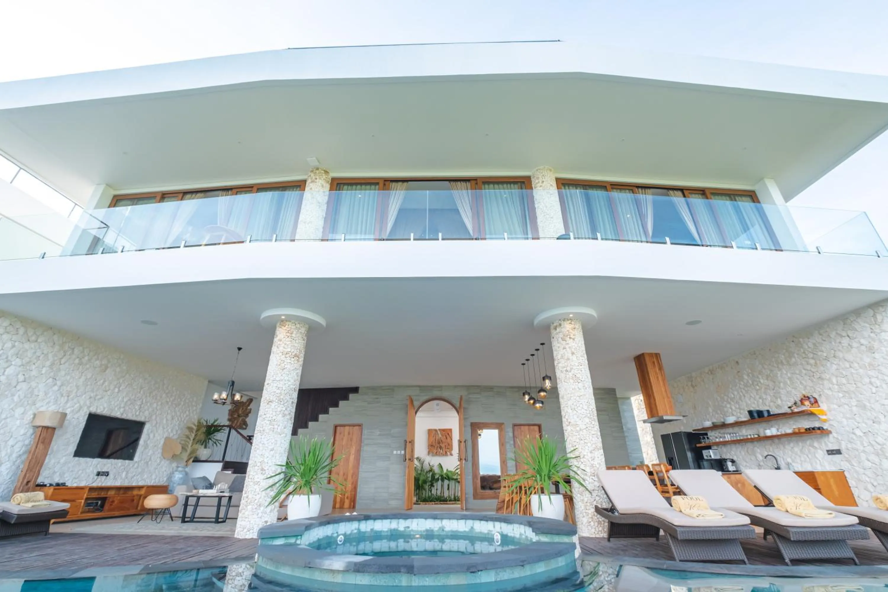 Property building in Villa Kaliente